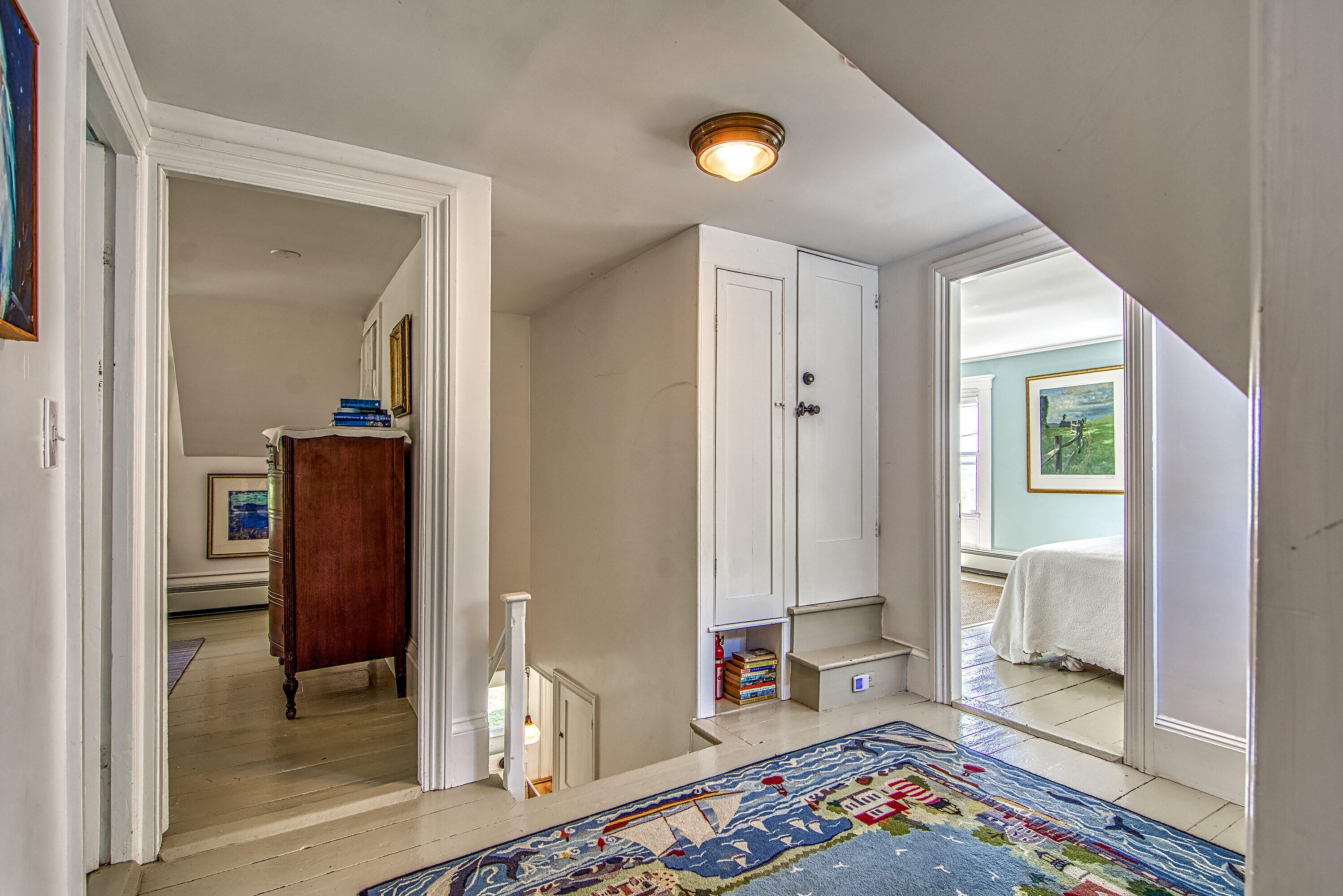 2 Twin Oaks Lane