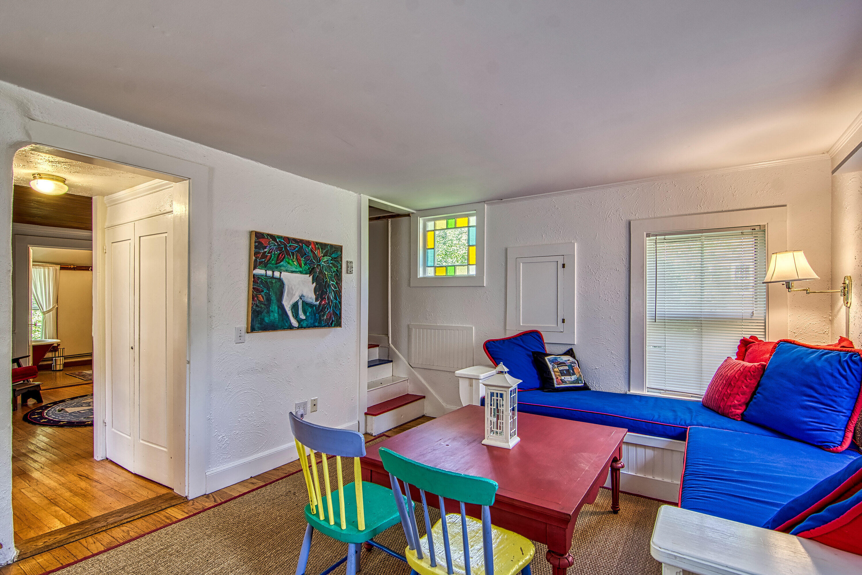 2 Twin Oaks Lane
