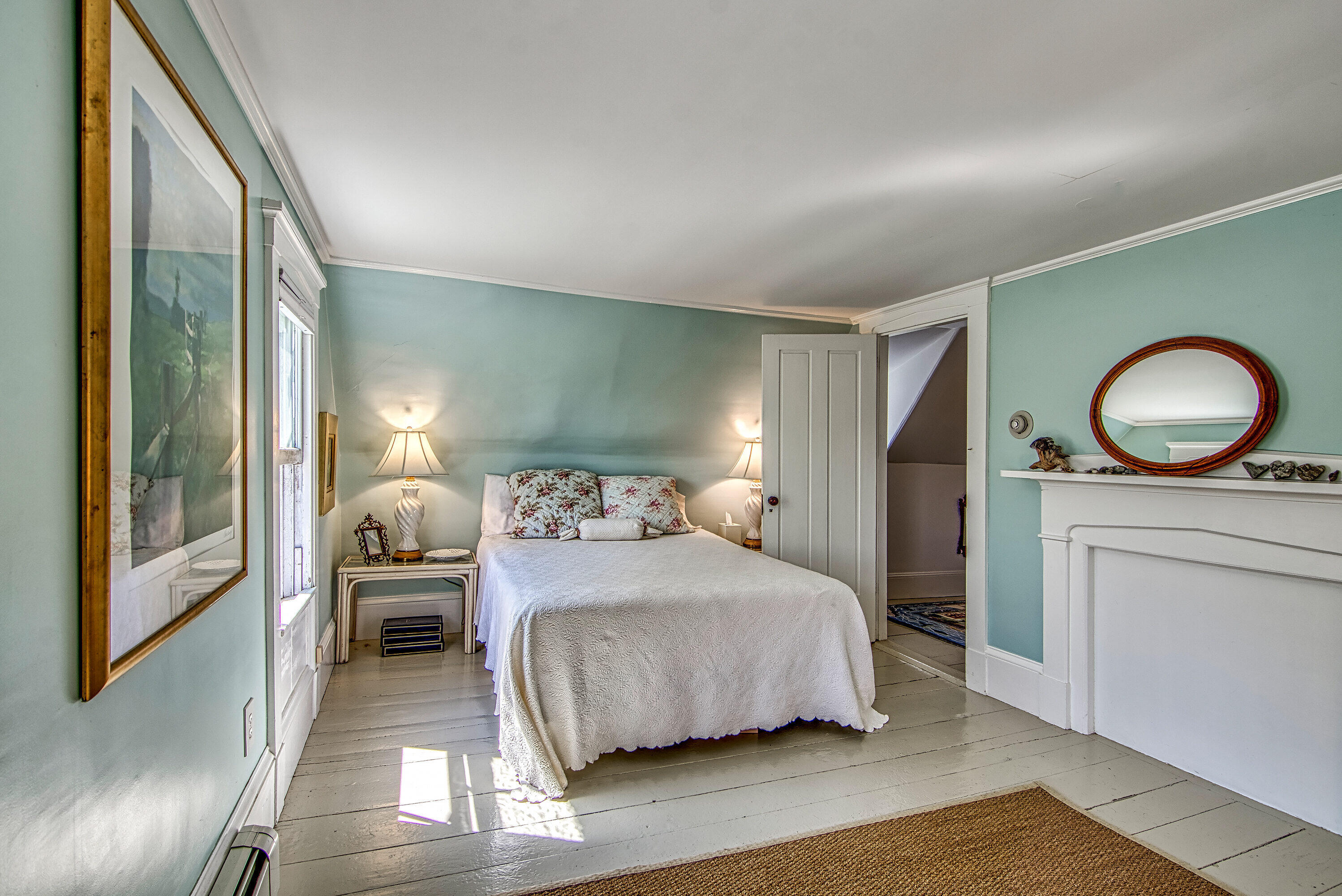 2 Twin Oaks Lane
