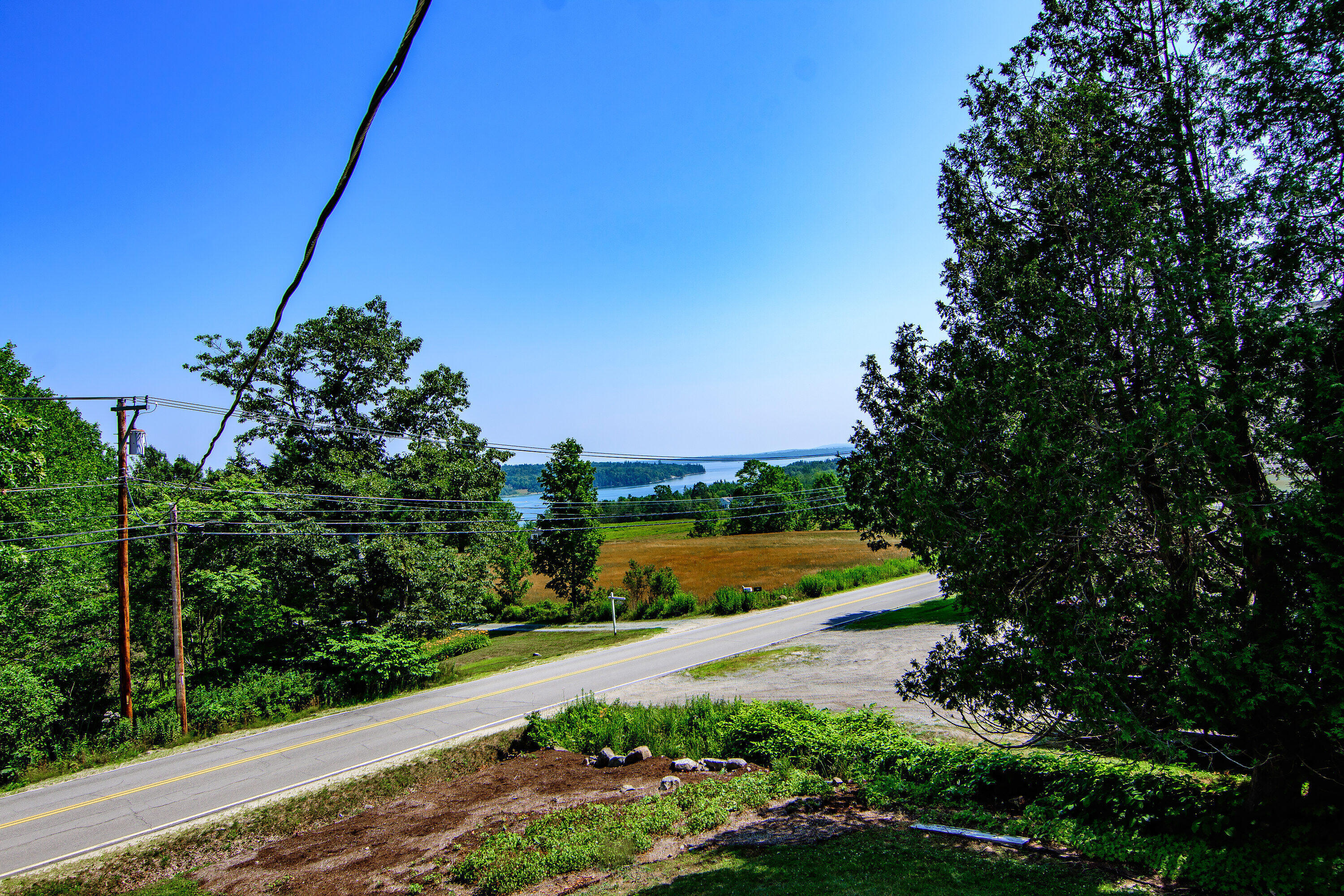 2 Twin Oaks Lane