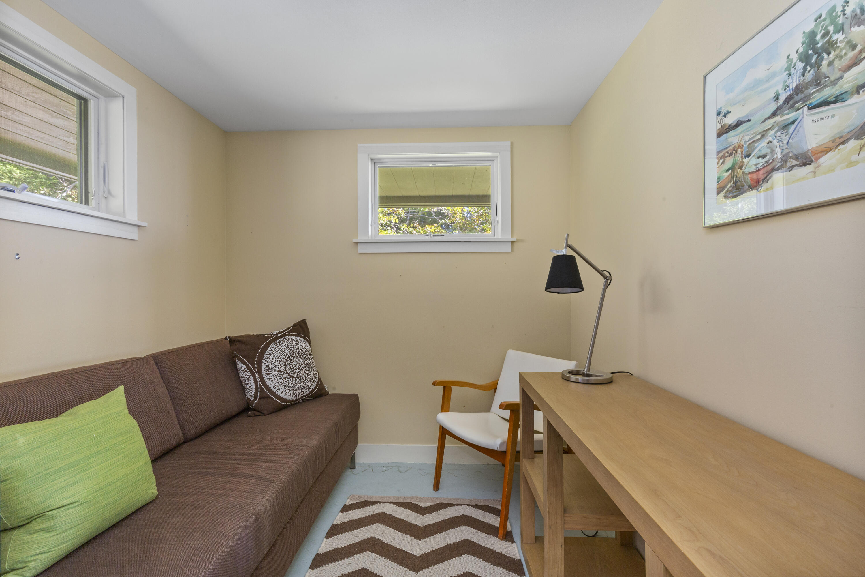 240 W Cundys Point