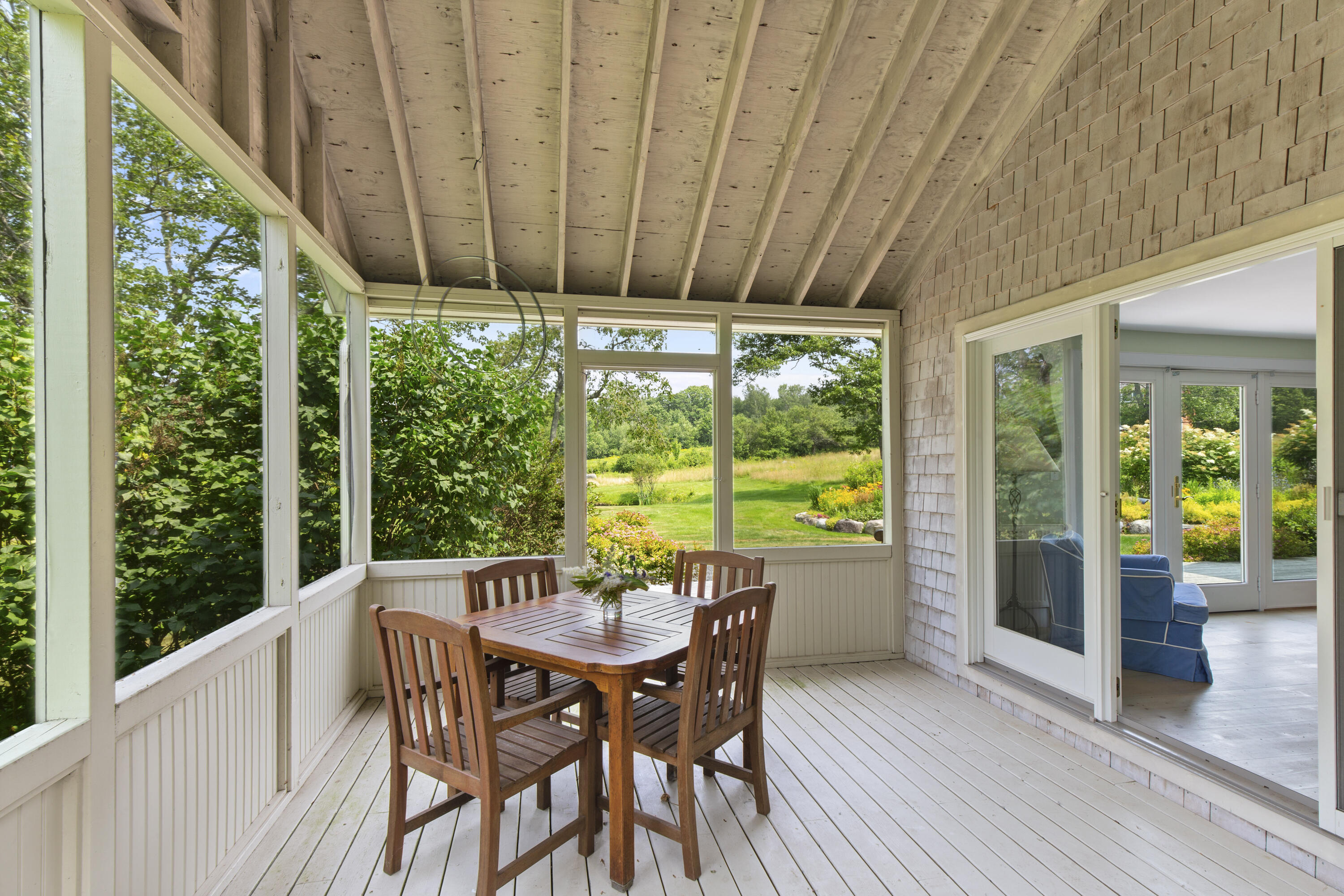 15 Doshen Place