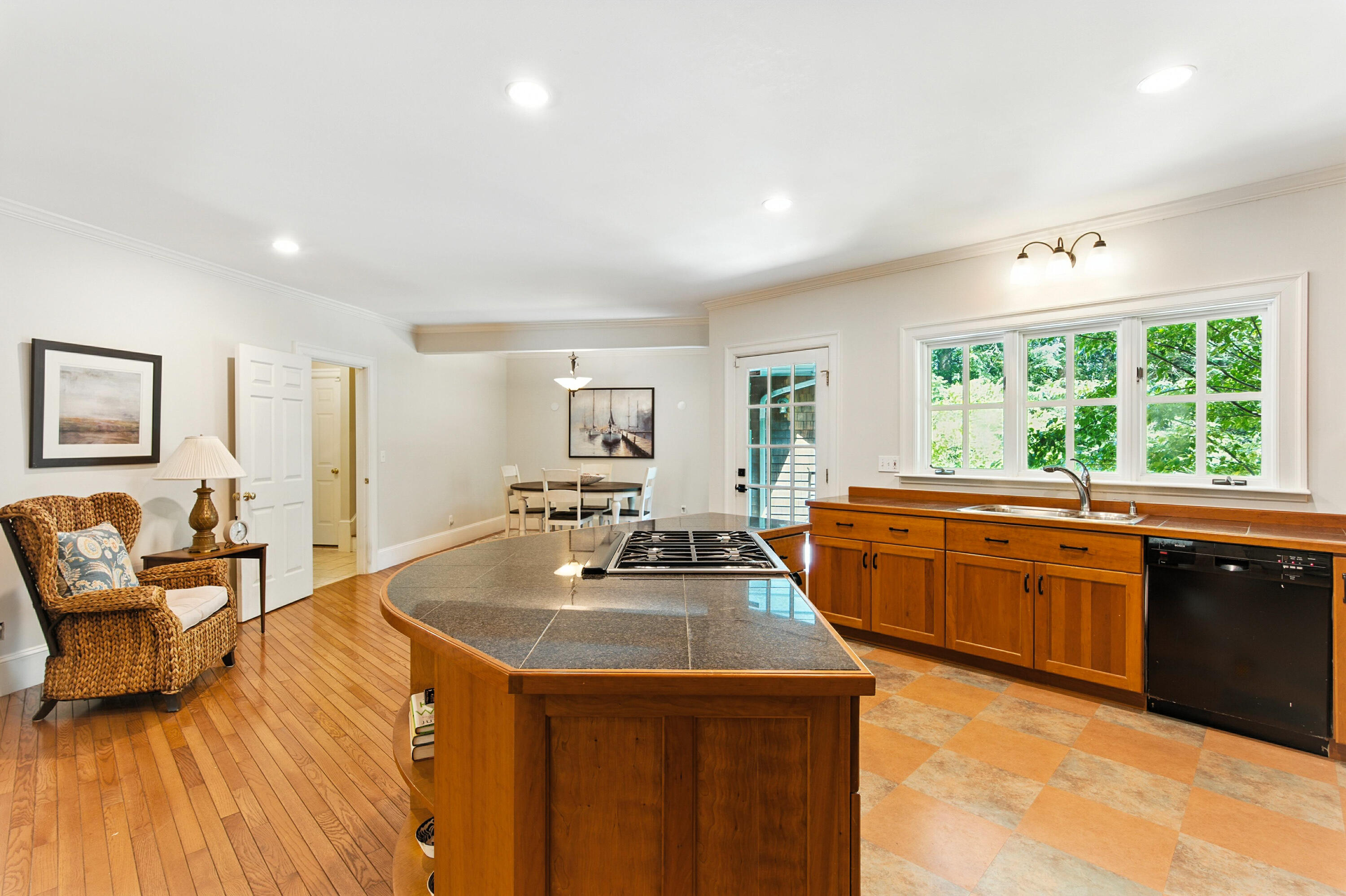 9 Scitterygussett Drive