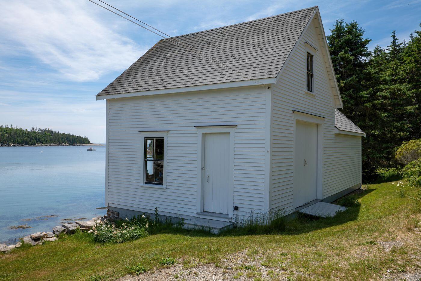 1580 Main Road