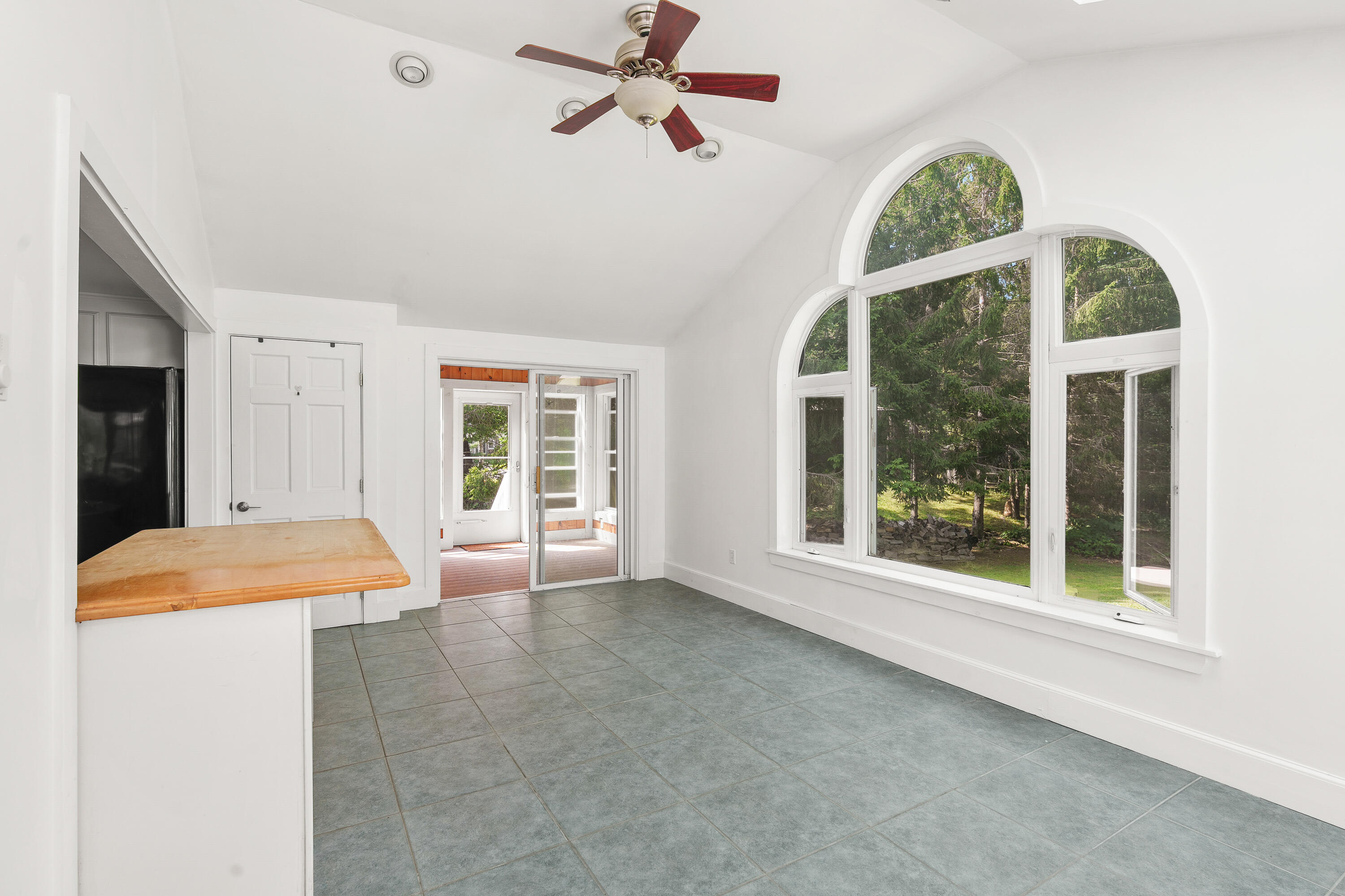 7 Rocky Knoll Road