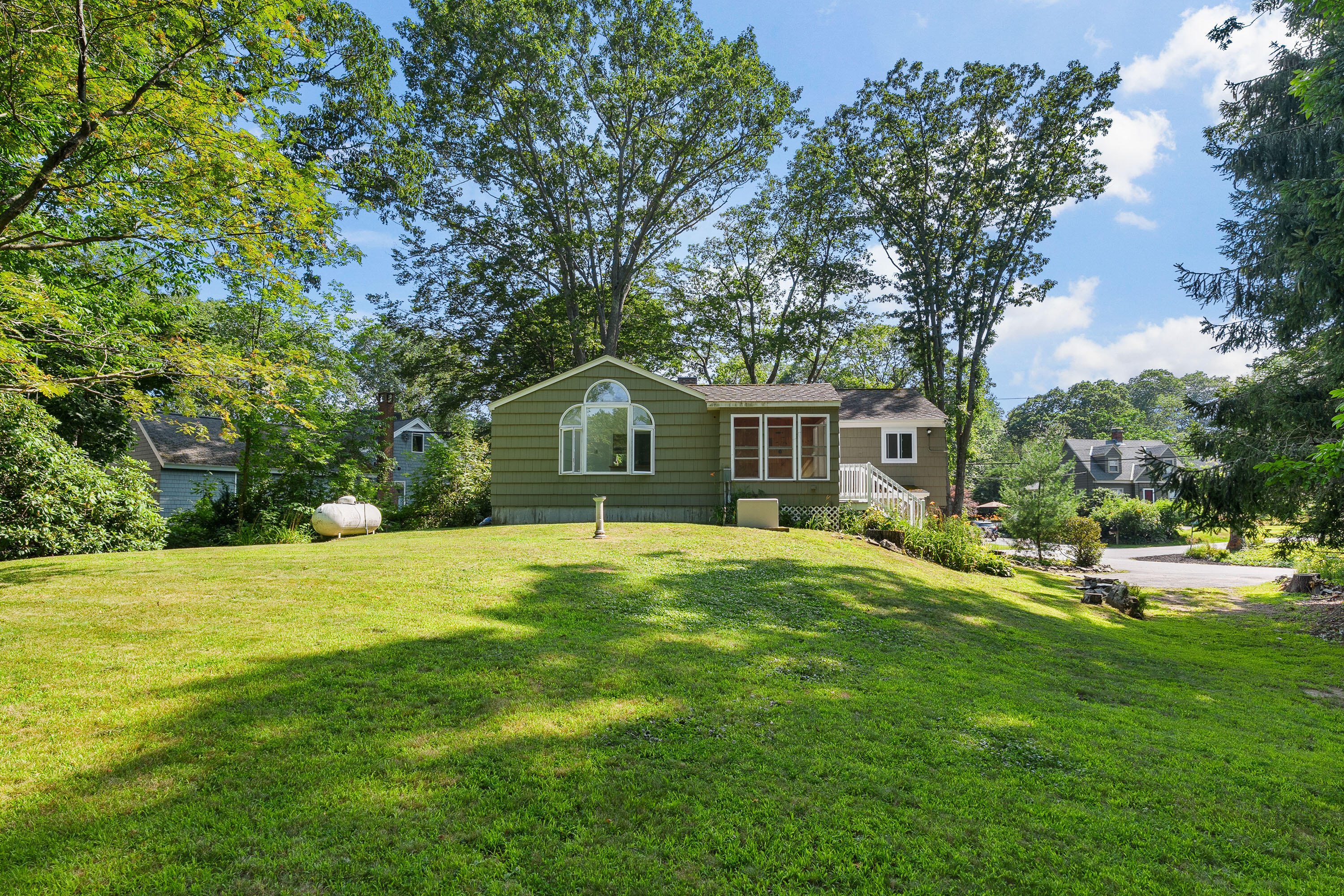 7 Rocky Knoll Road