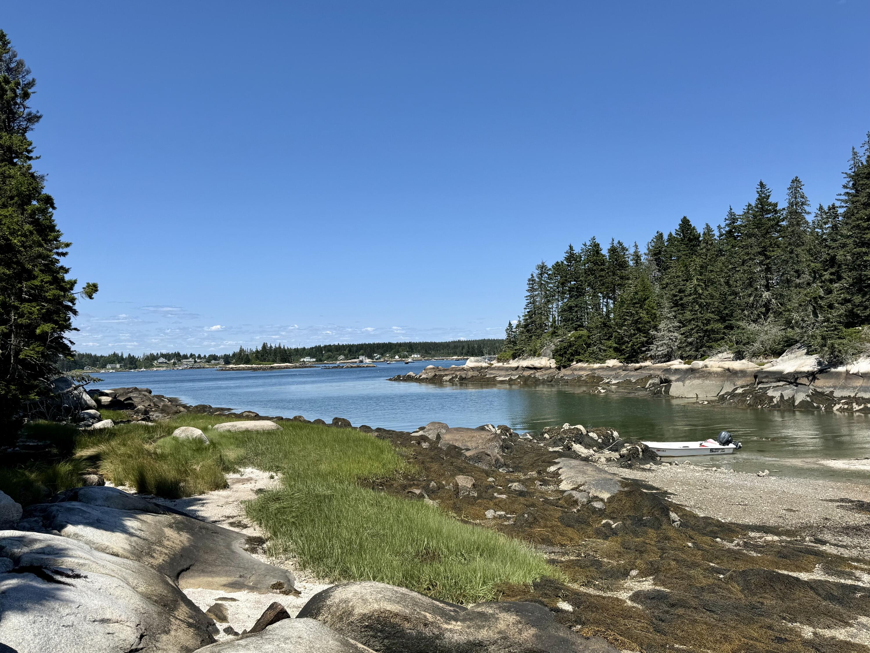 90 Greens Island