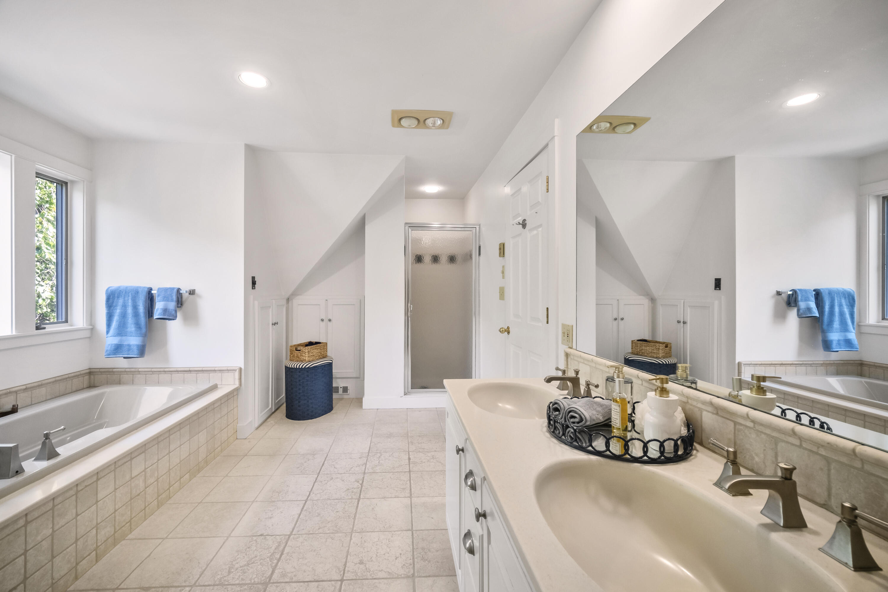 3 Lexington Lane
