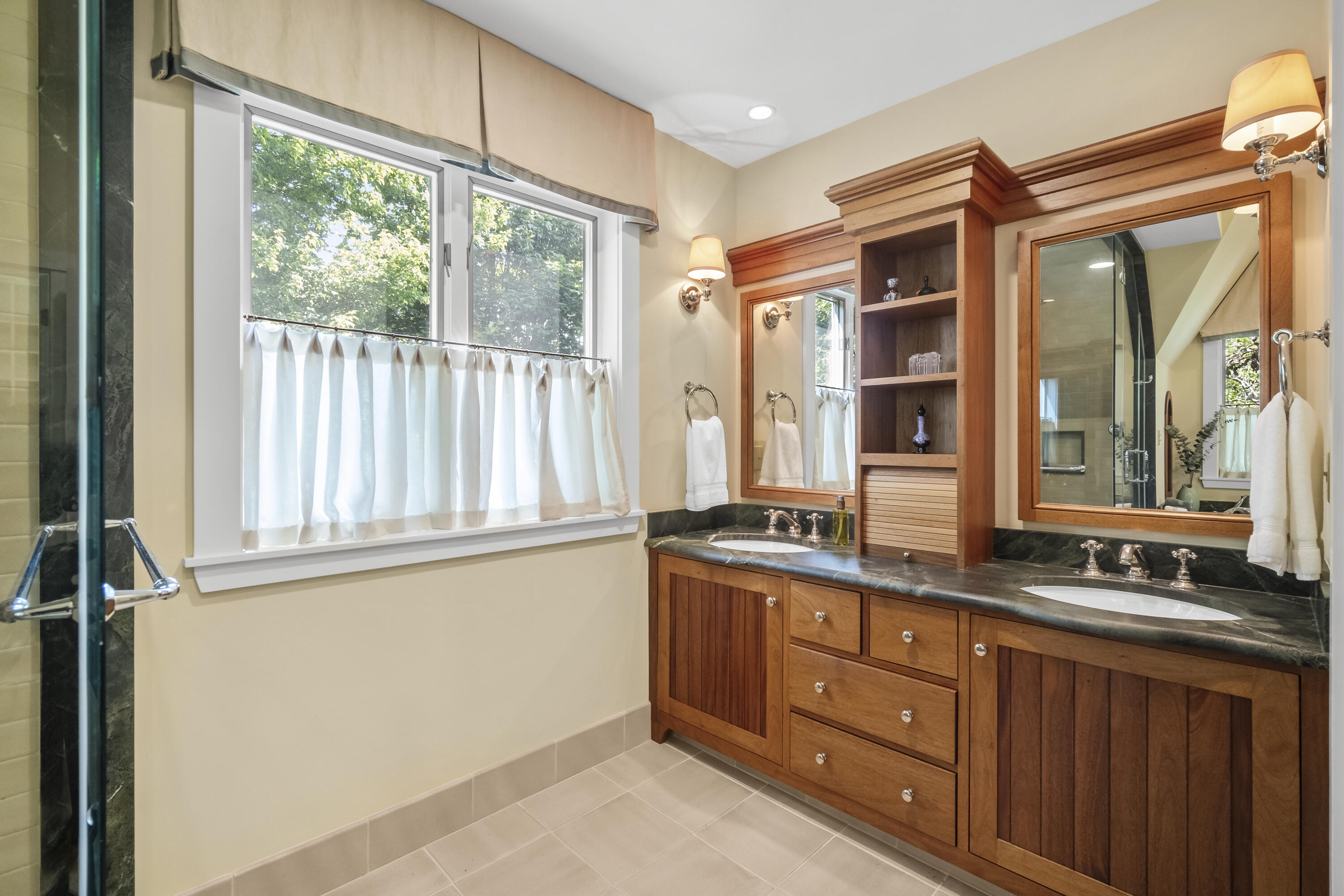 3 Lexington Lane