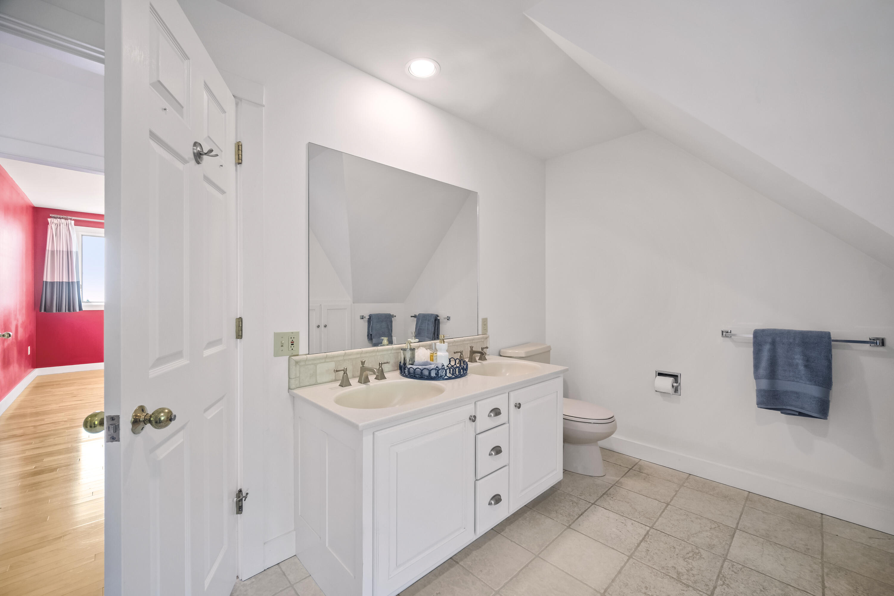 3 Lexington Lane