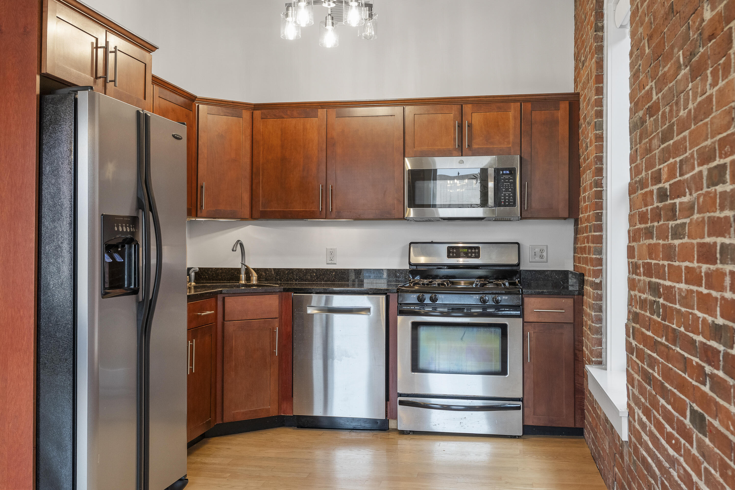 547 Congress Street 3B