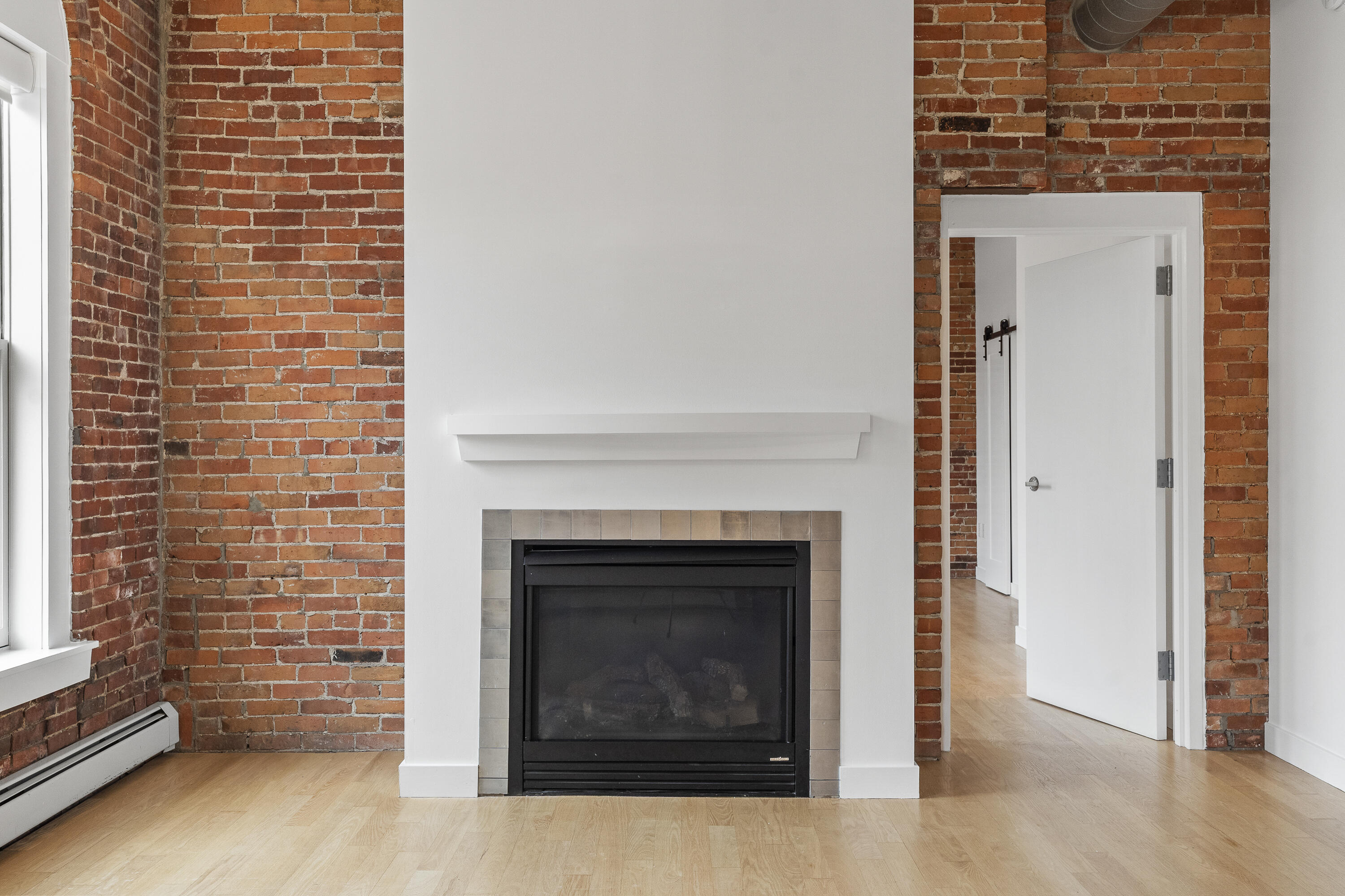 547 Congress Street 3B