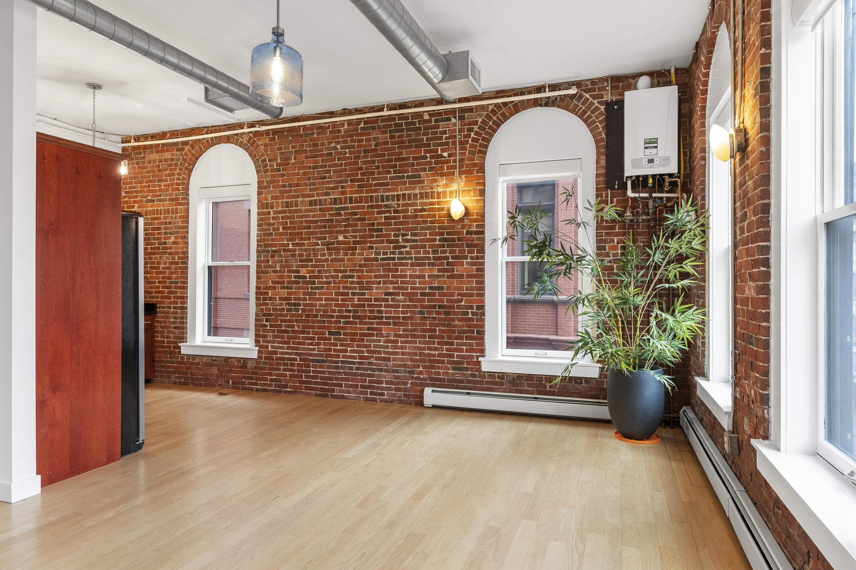 547 Congress Street 3B