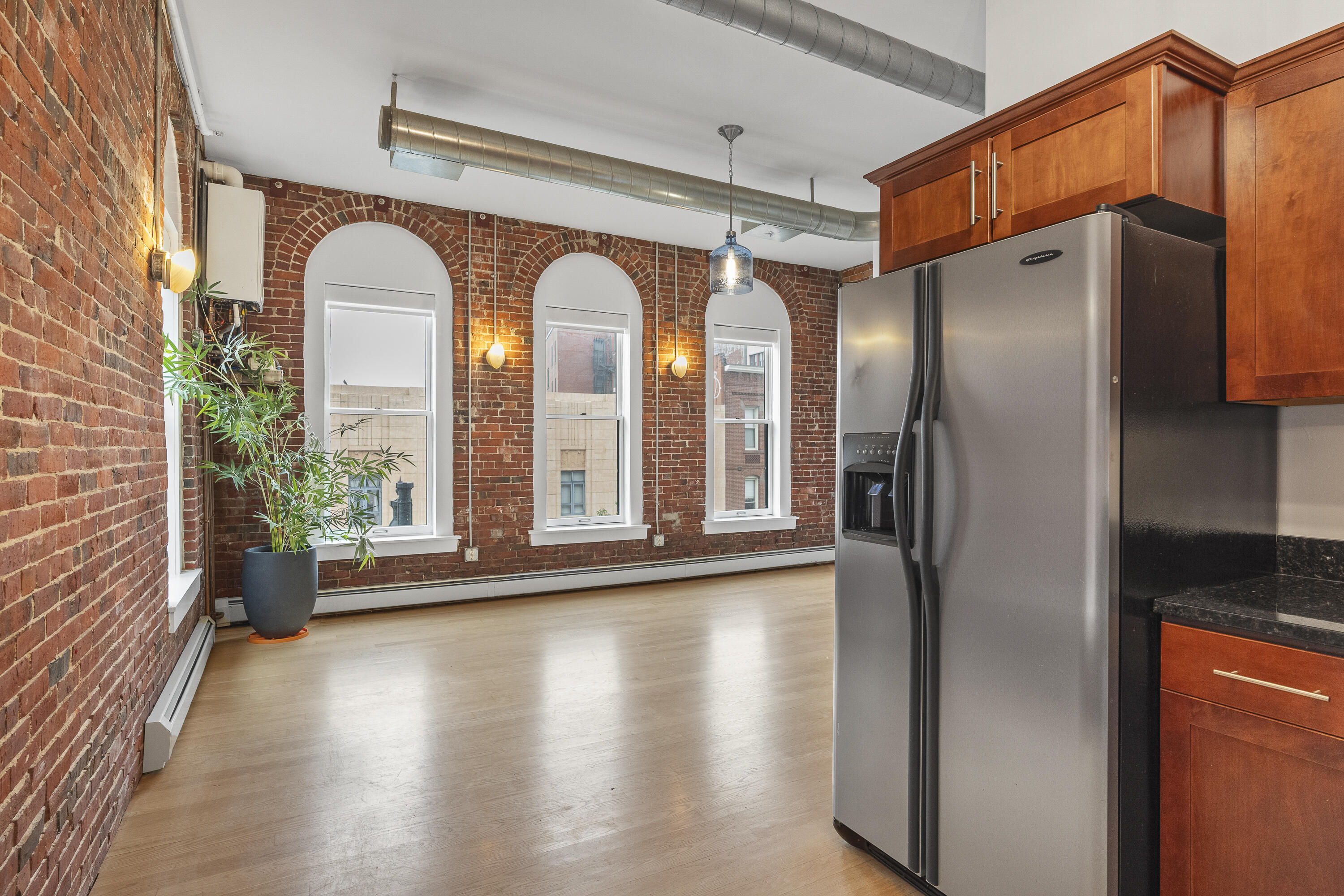 547 Congress Street 3B