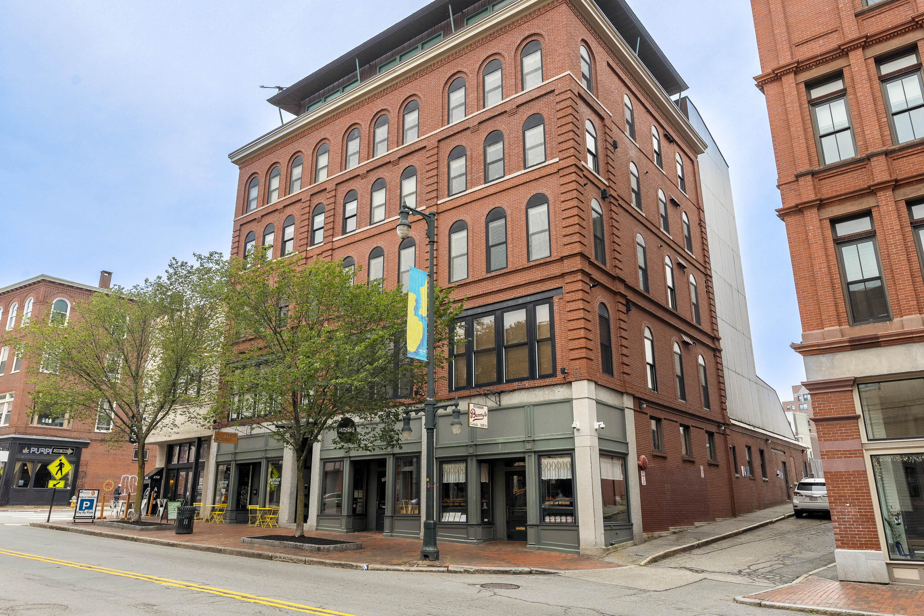 547 Congress Street 3B