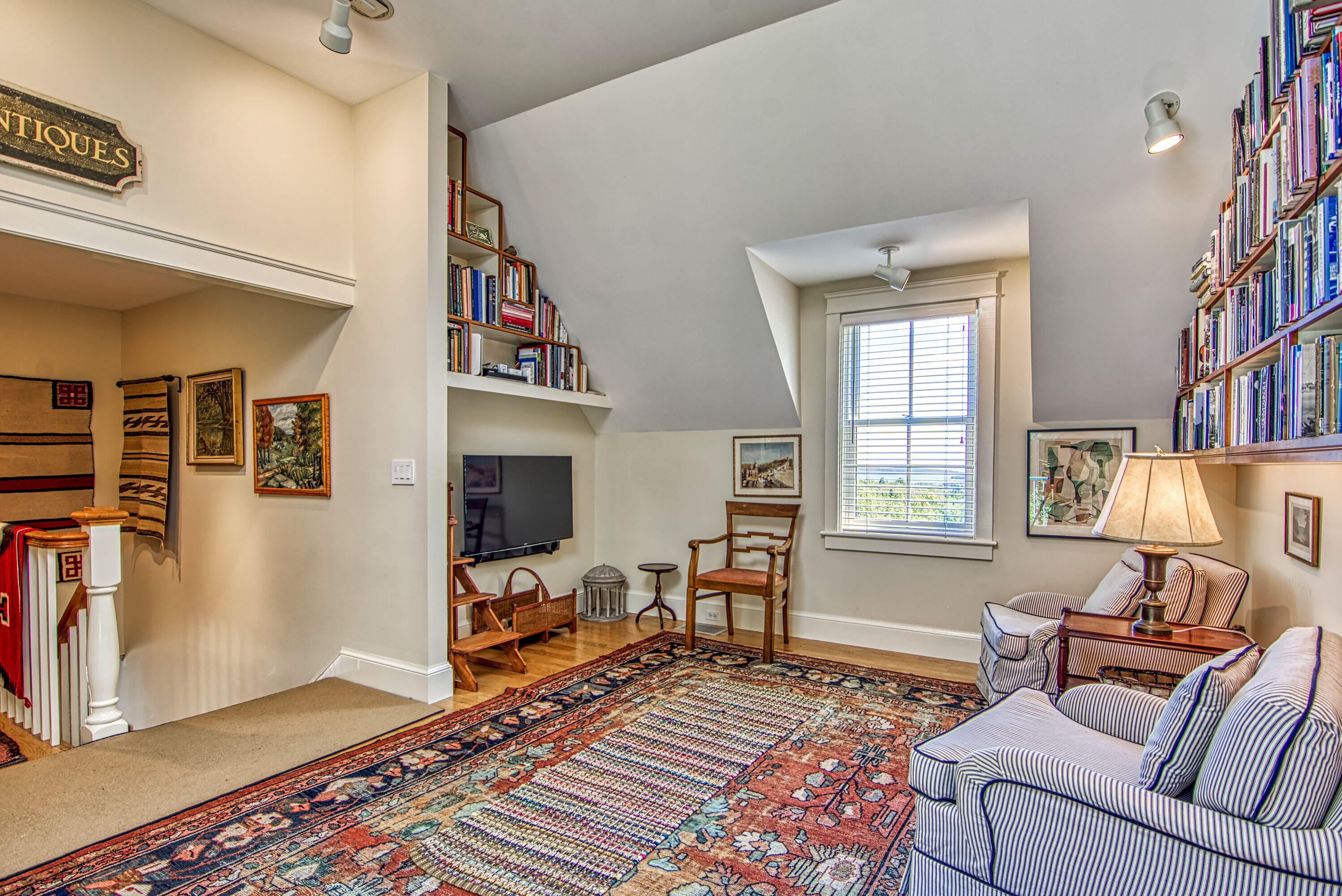 131 Mountain Road
