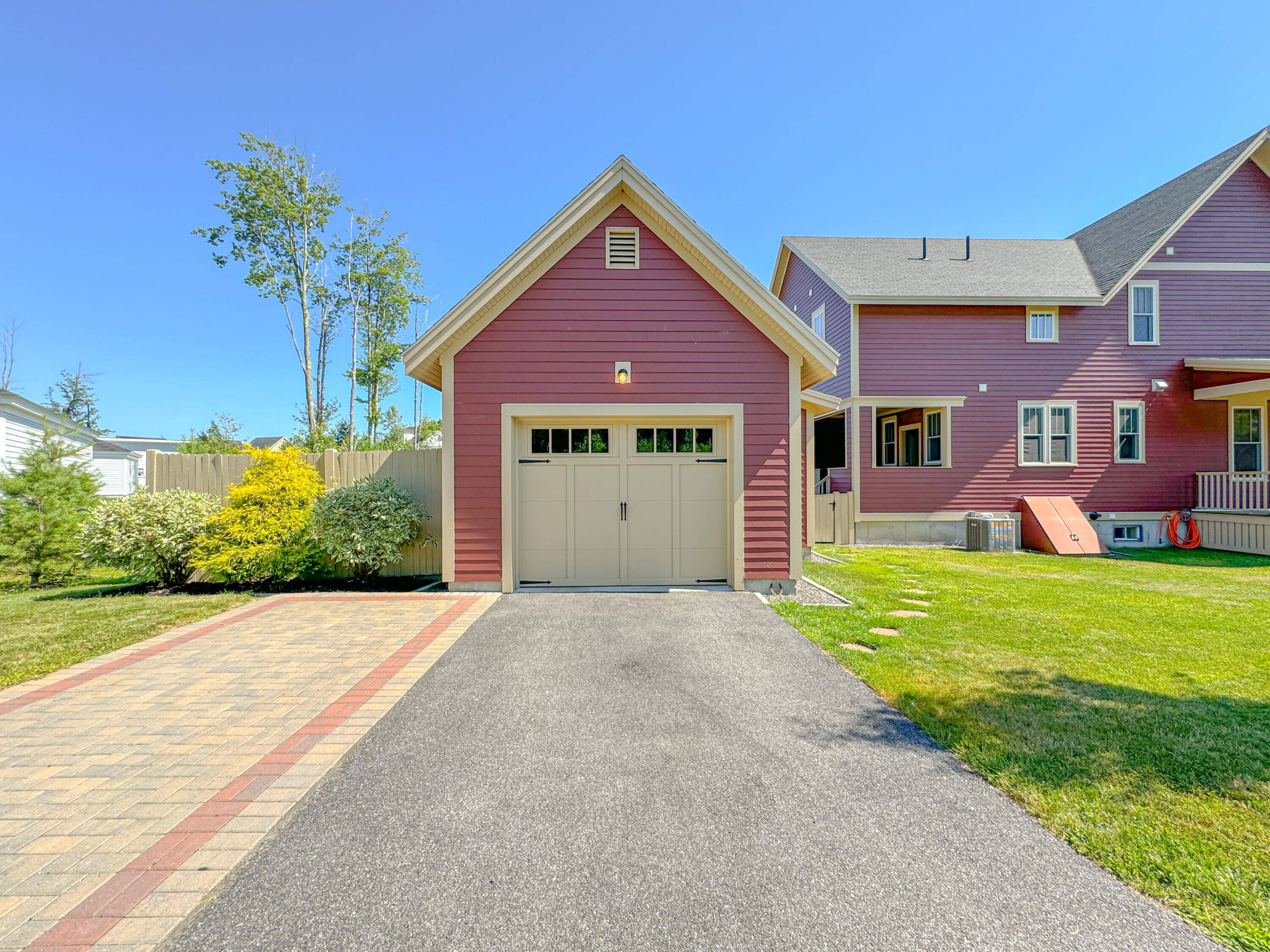 24 Ballantyne Drive 0