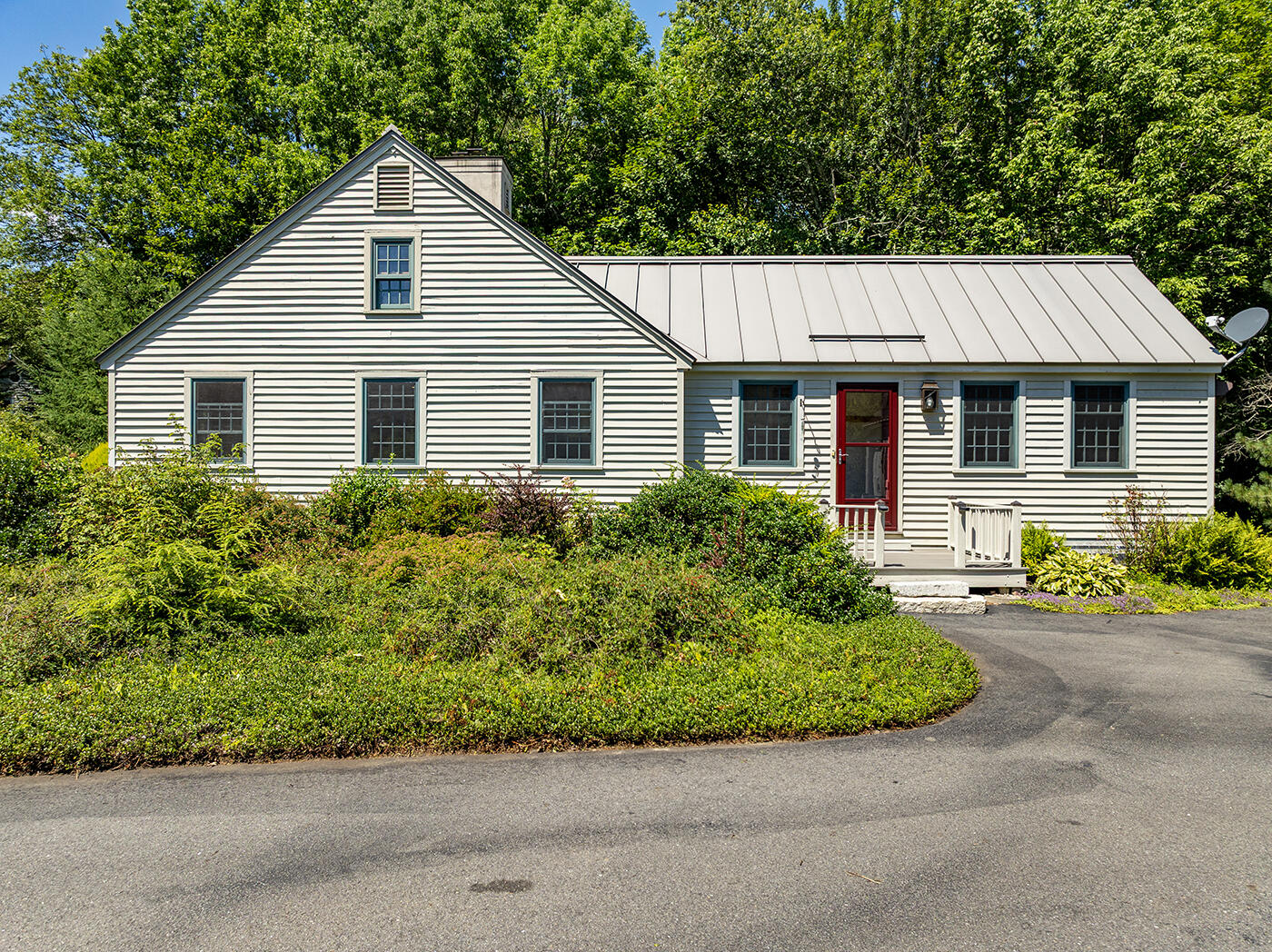 34 Curtis Avenue