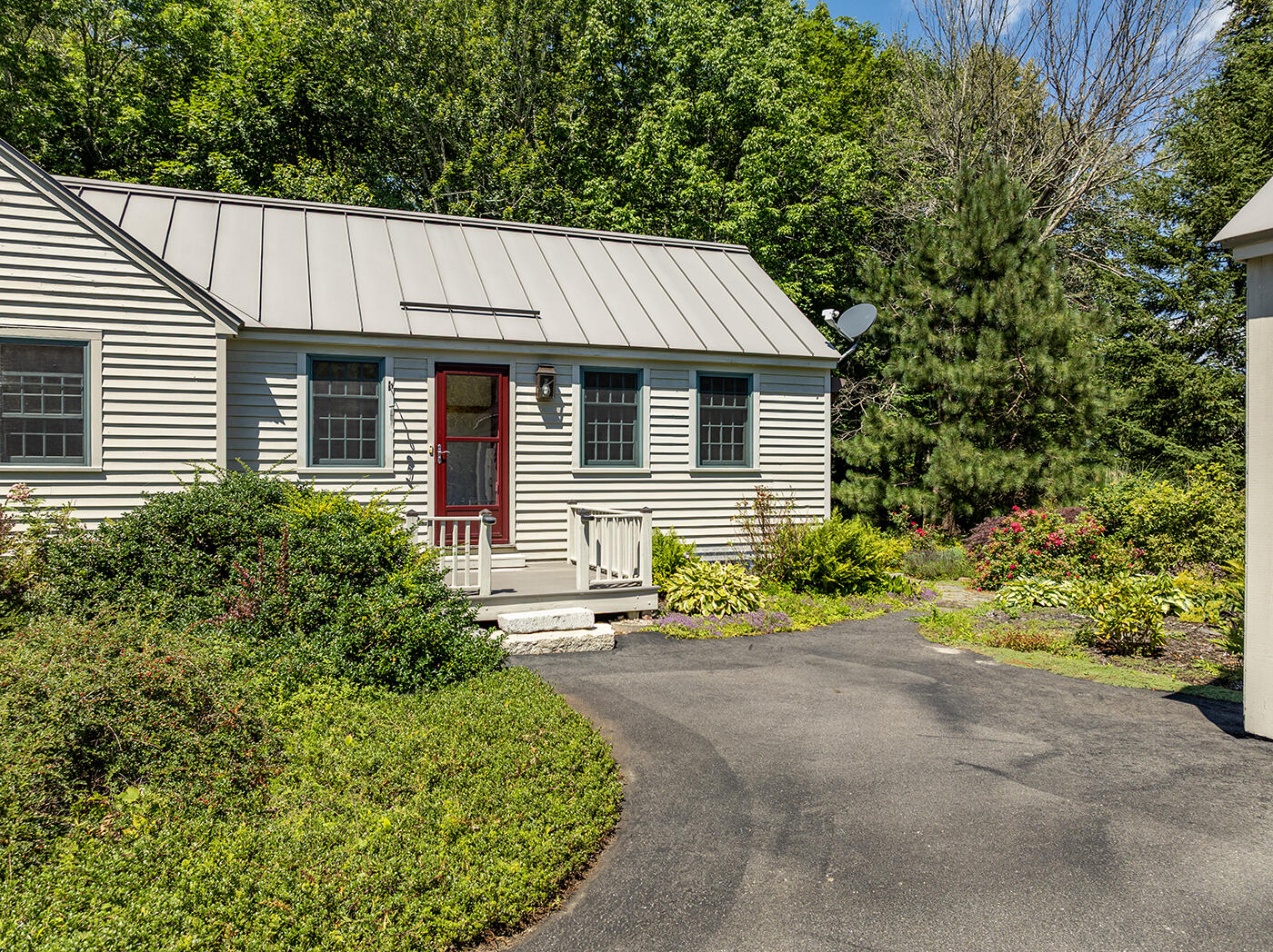 34 Curtis Avenue