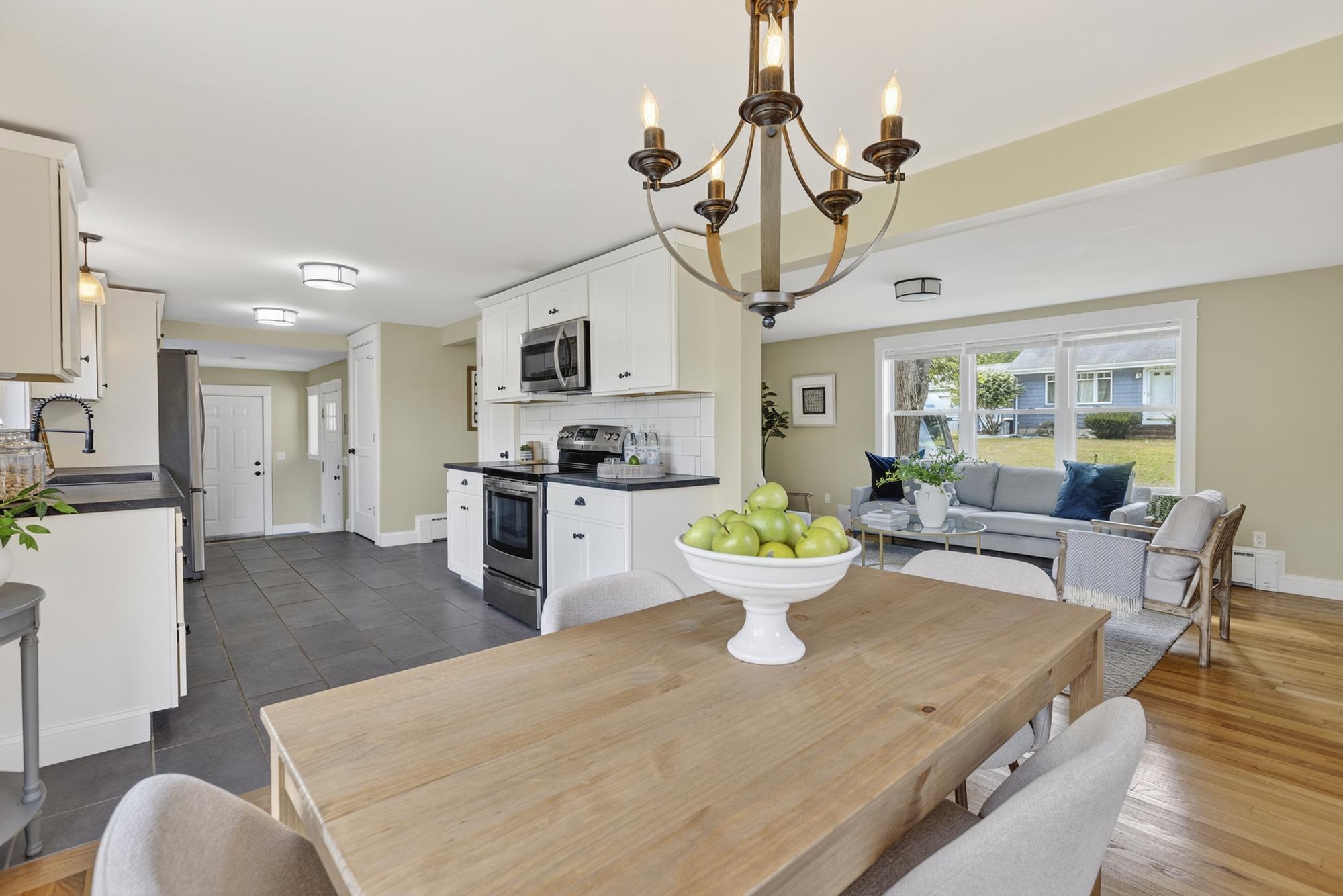 5 Pleasant Avenue