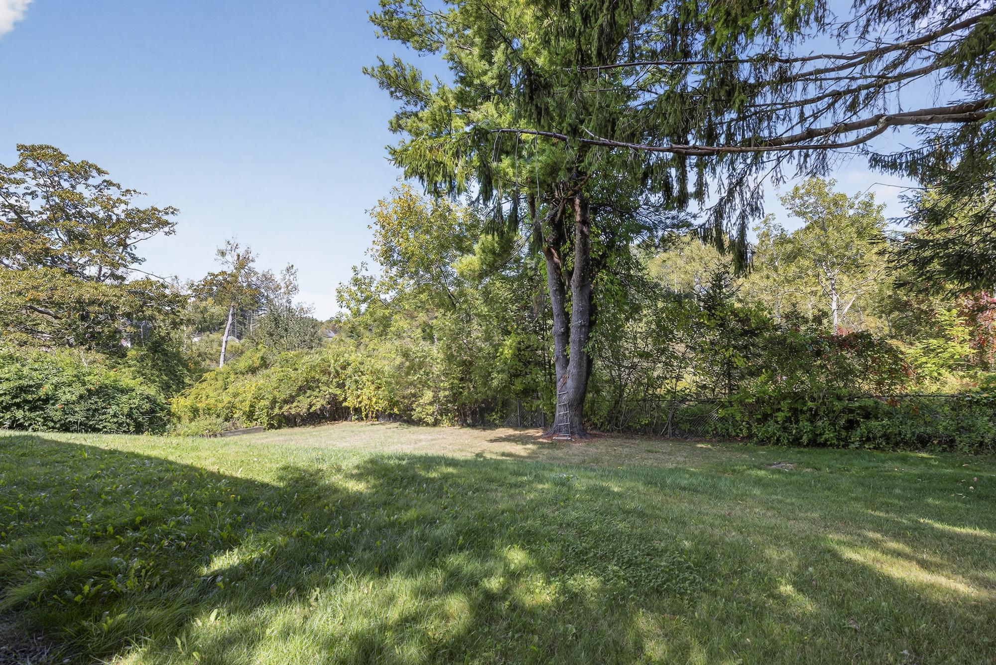 5 Pleasant Avenue
