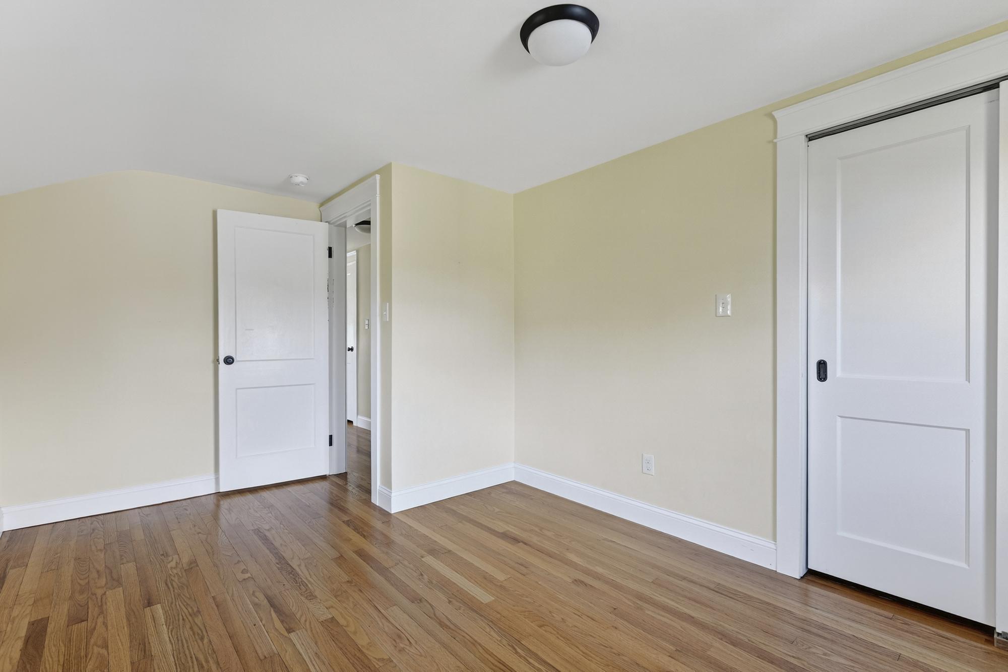 5 Pleasant Avenue