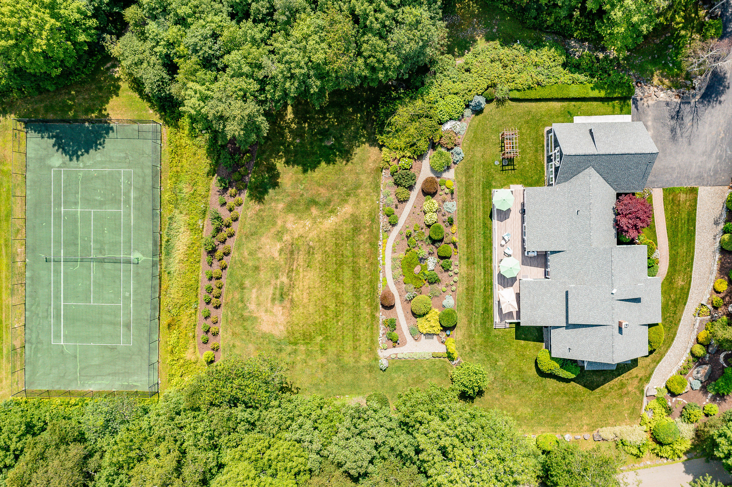 16 Highfields Lane