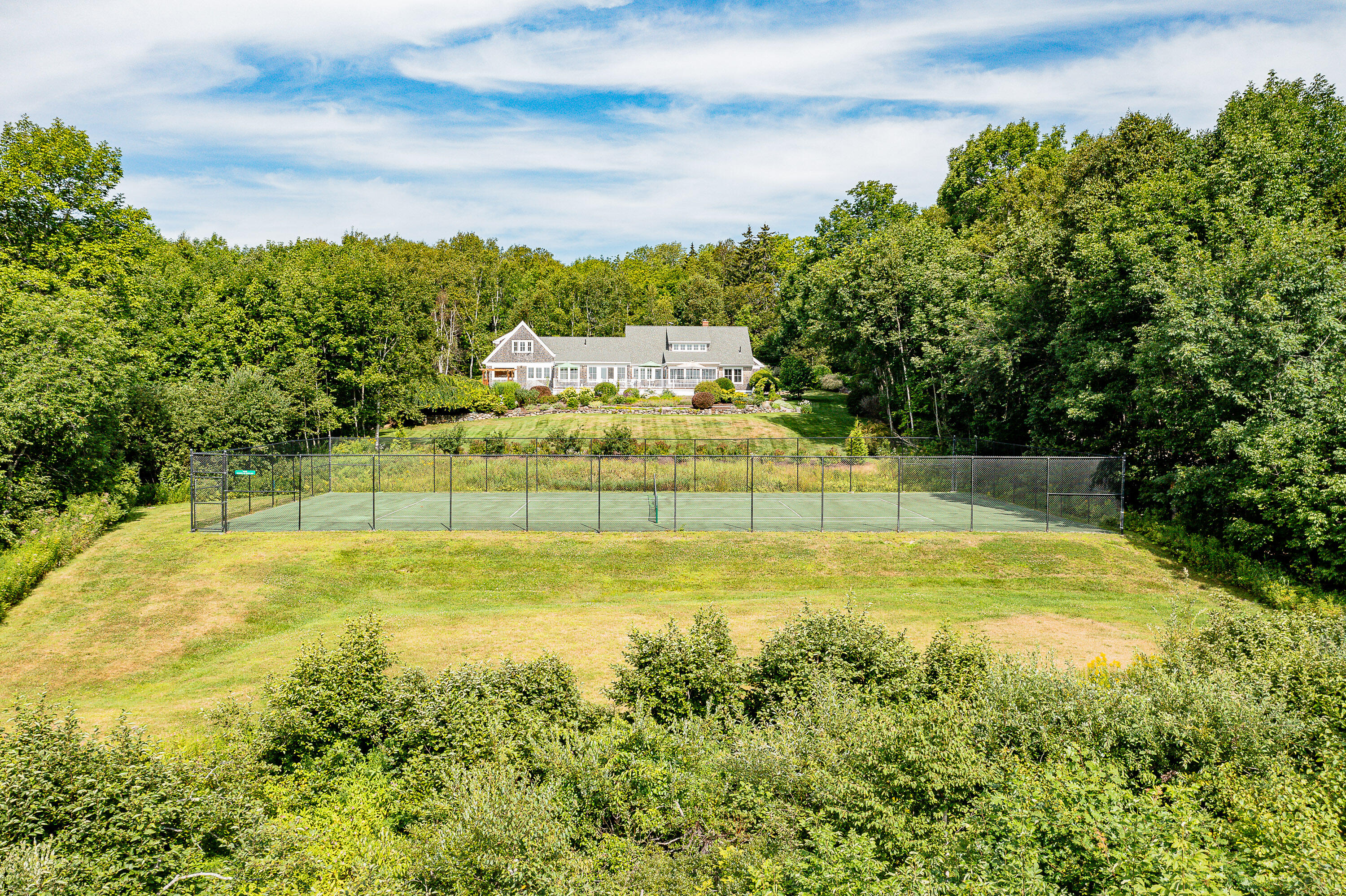 16 Highfields Lane