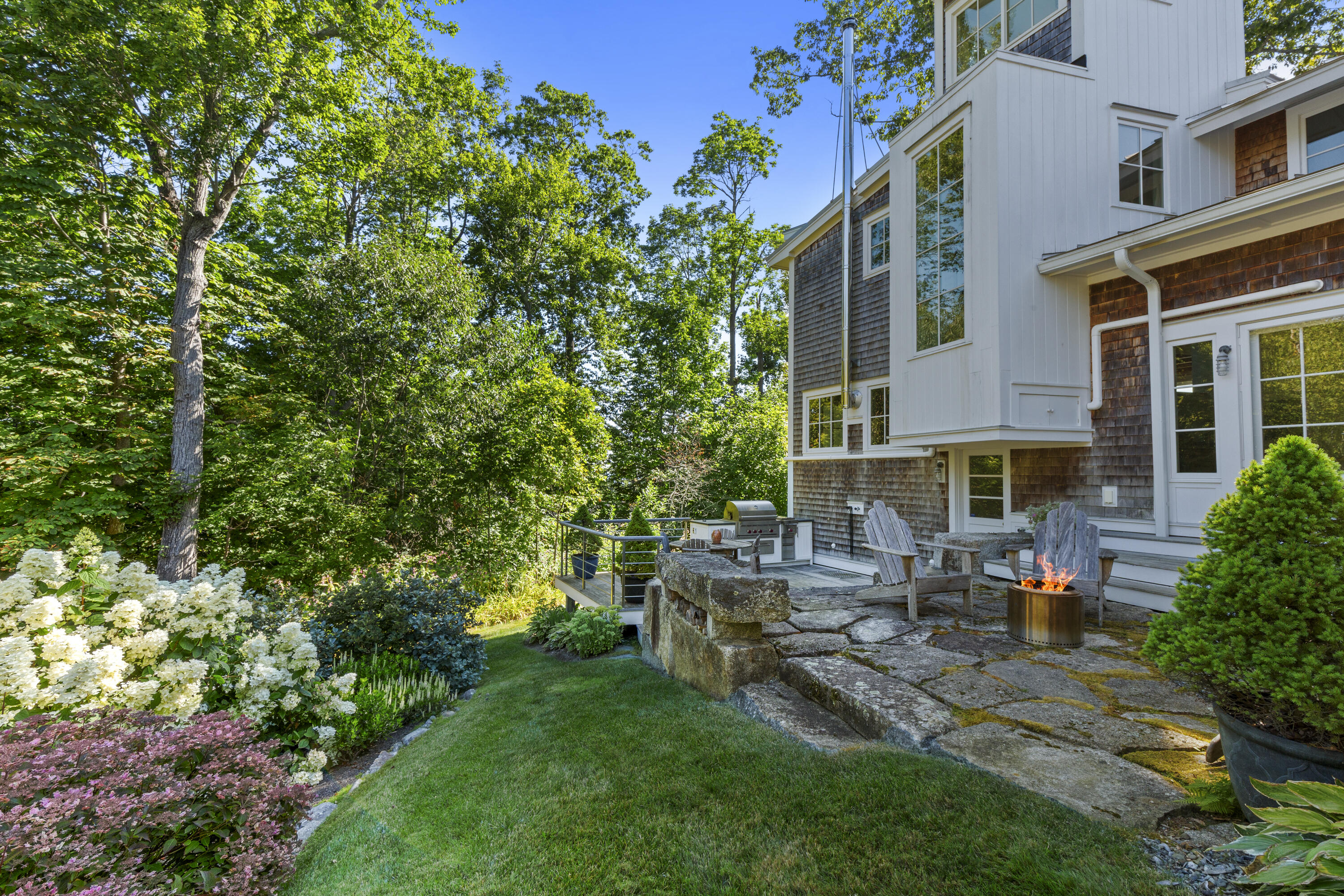 5 Cedar Street