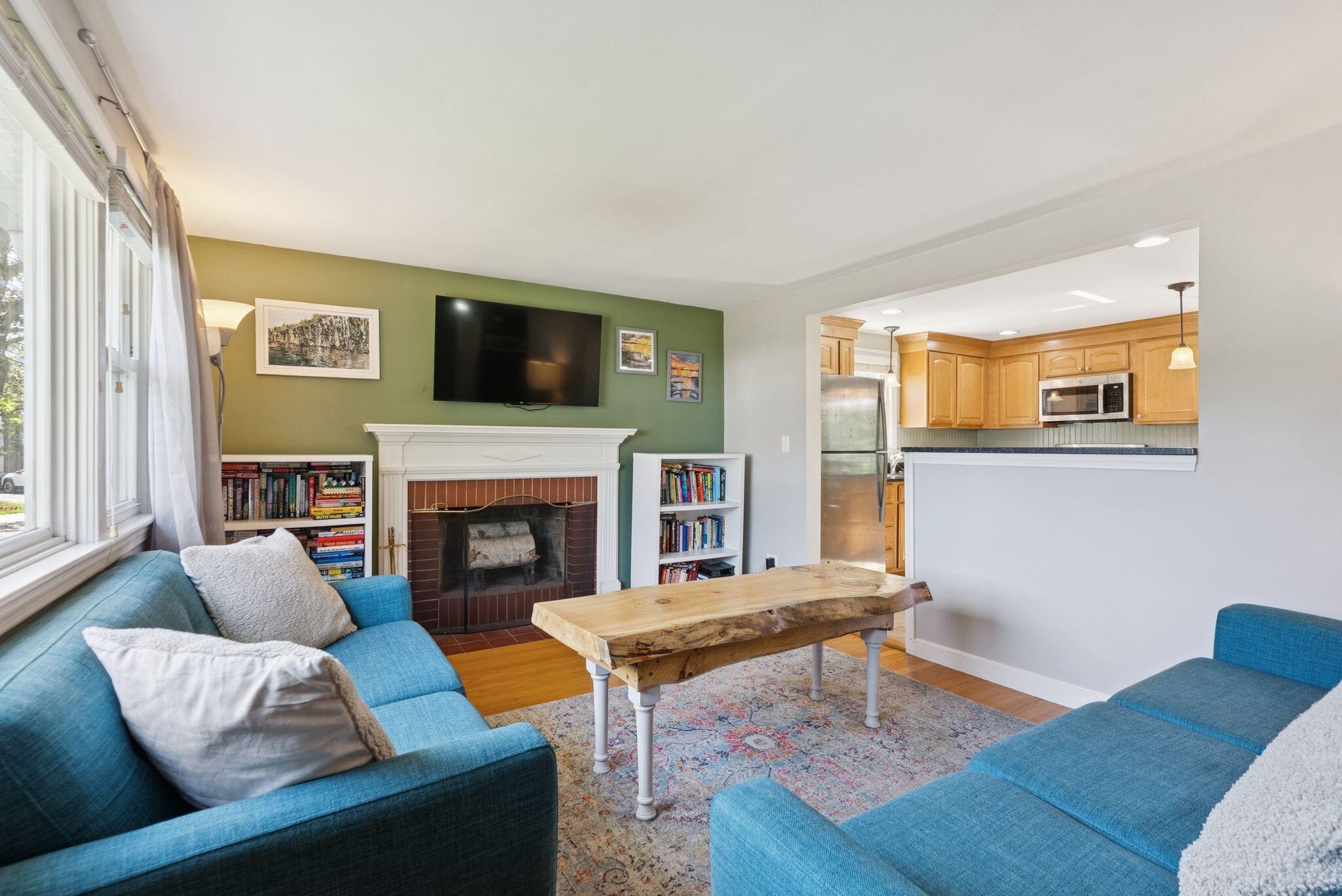 41 Winding Way