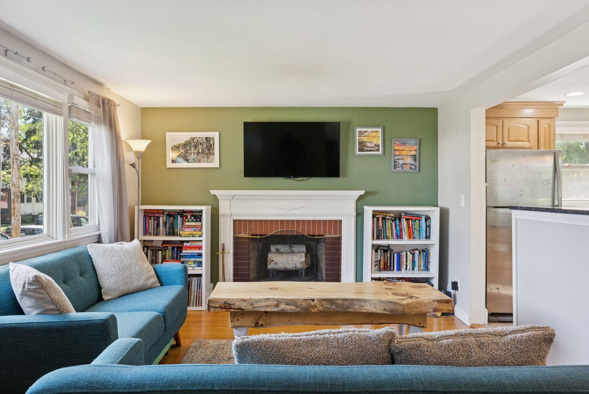 41 Winding Way