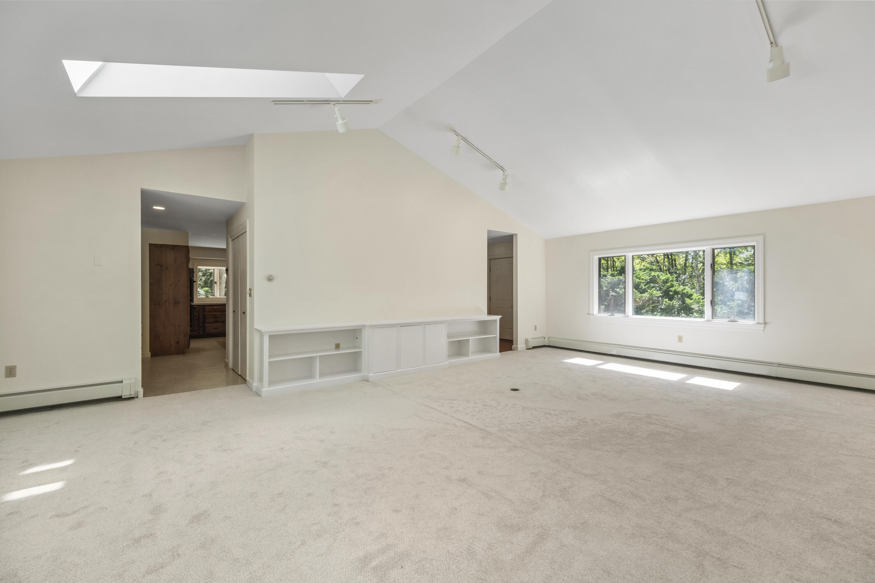 4 Lily Pond Drive