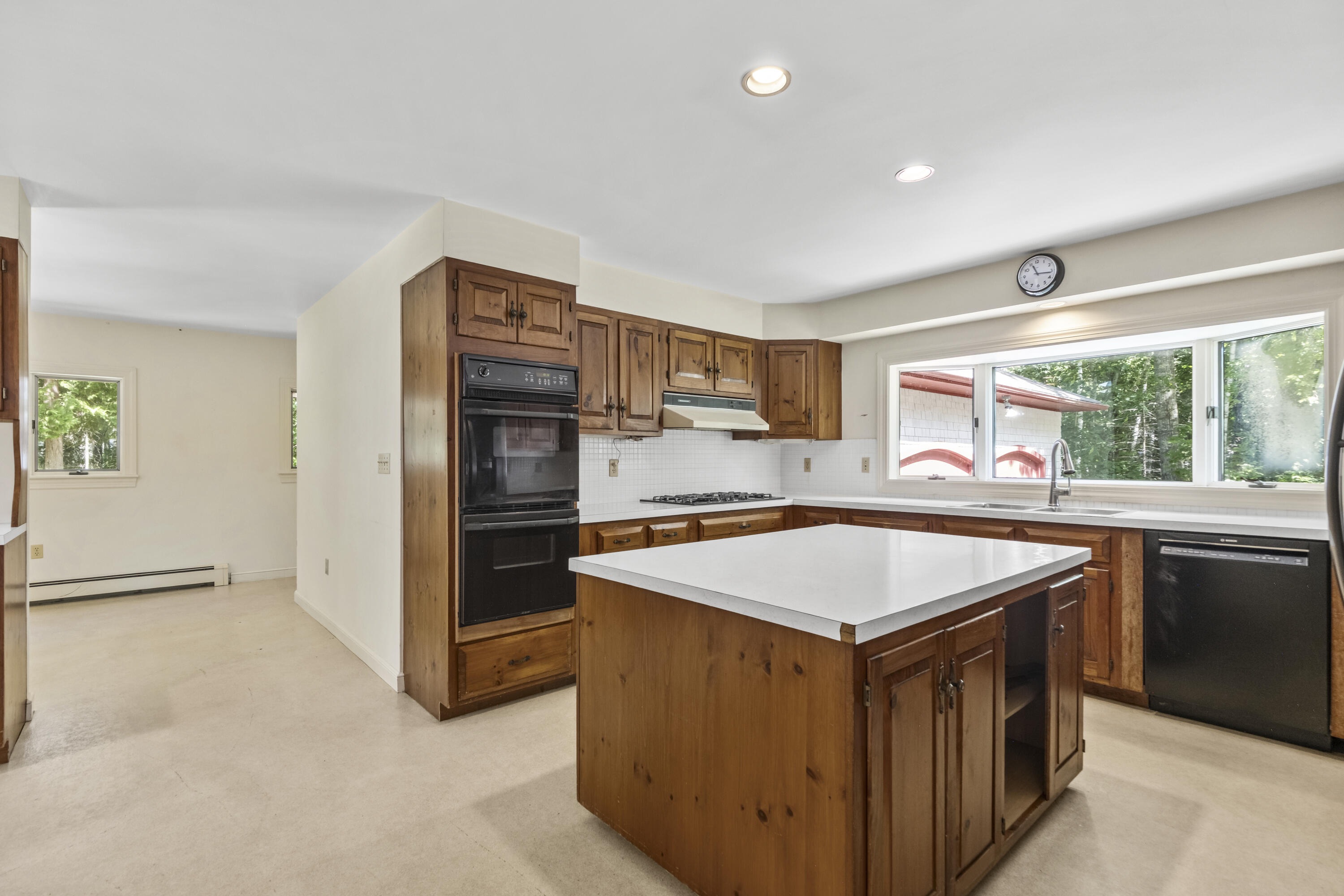 4 Lily Pond Drive