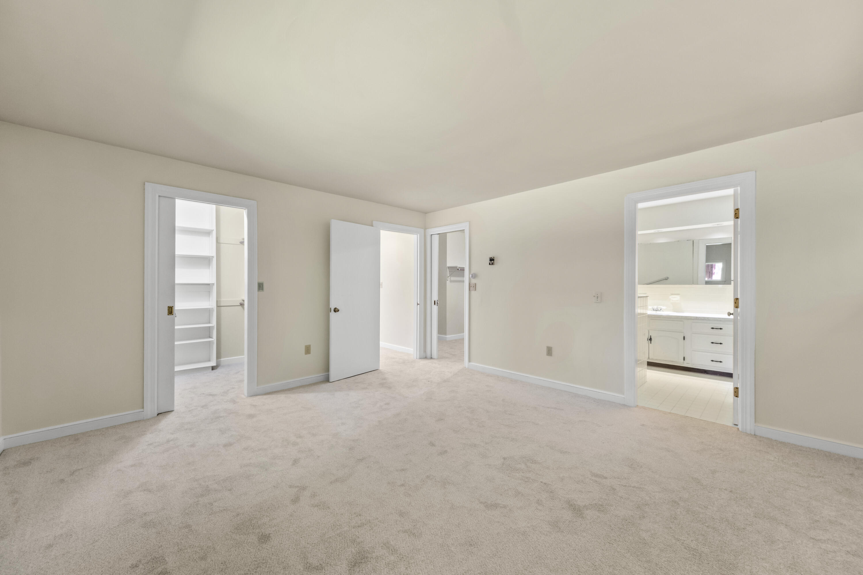 4 Lily Pond Drive