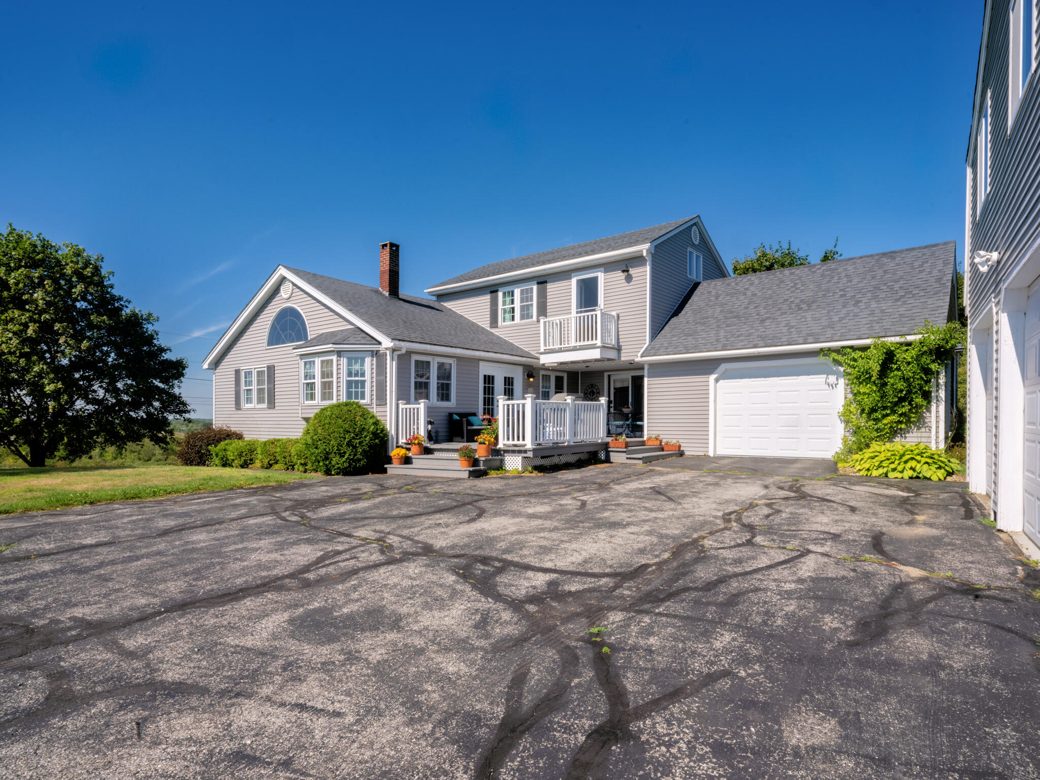 255 Talbot Avenue