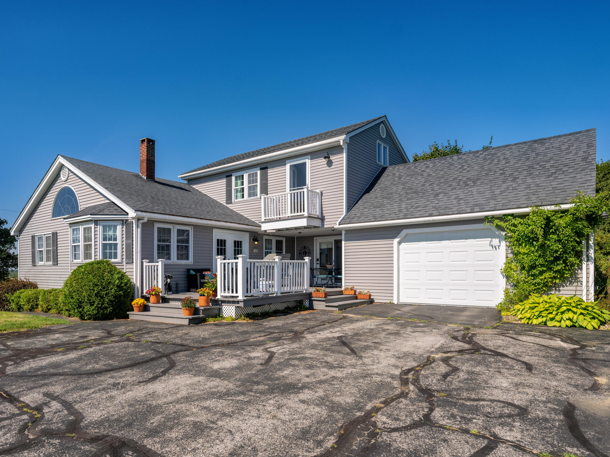 255 Talbot Avenue