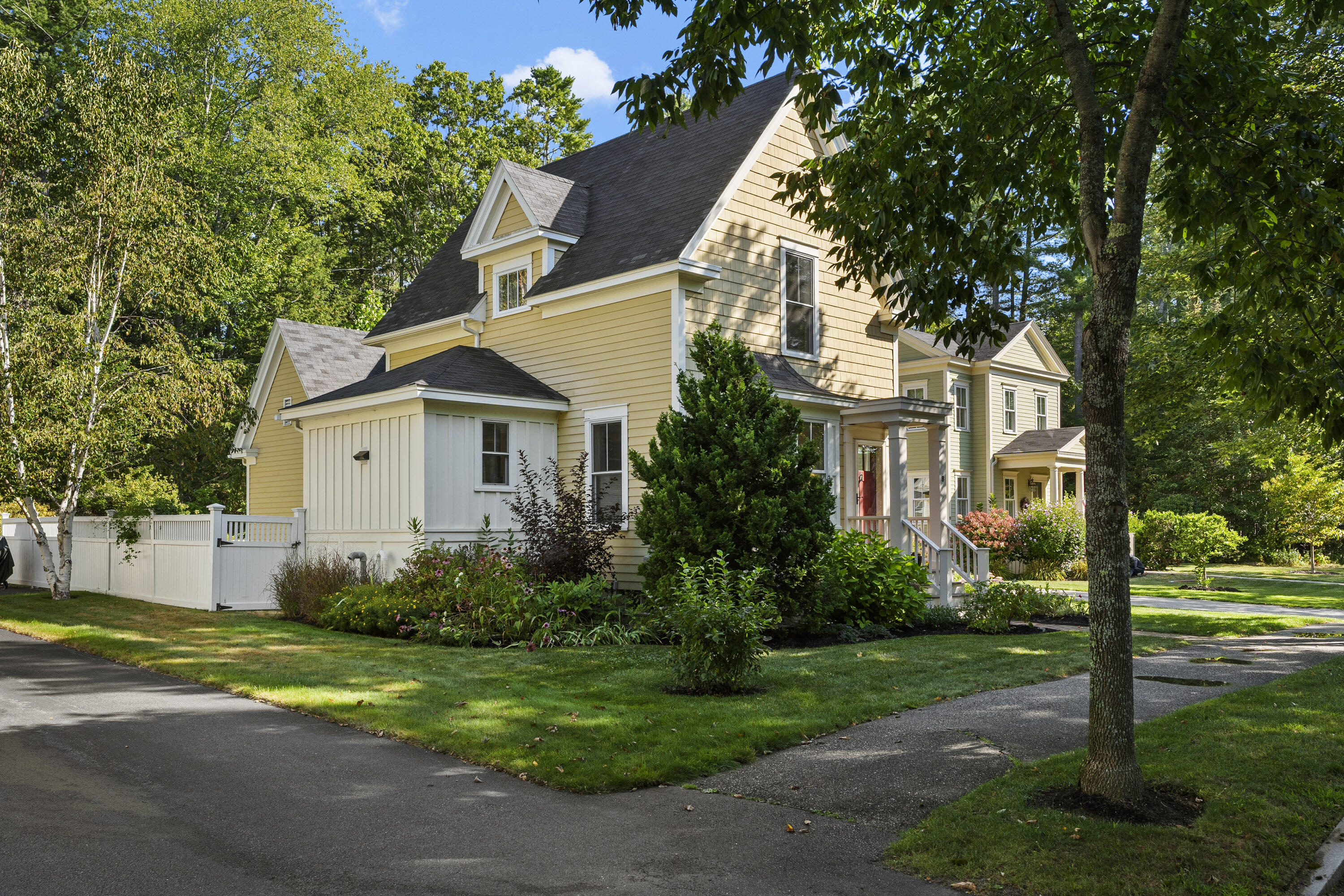 8 Ballantyne Drive