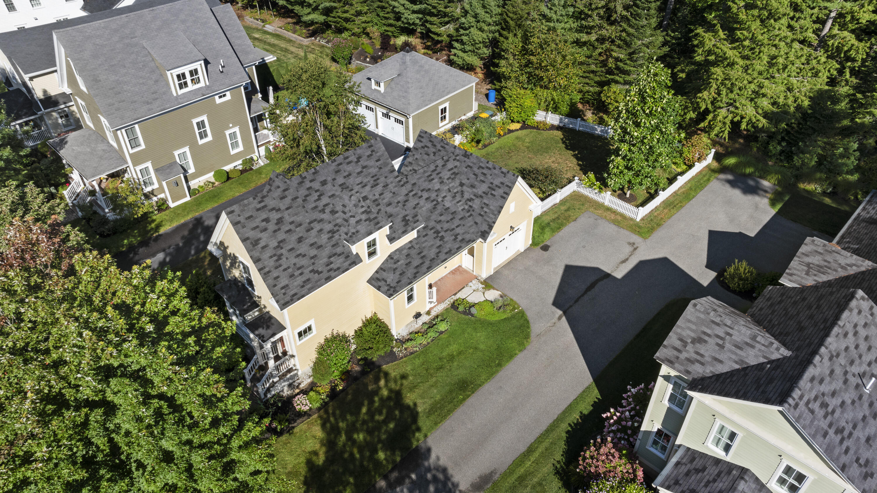 8 Ballantyne Drive