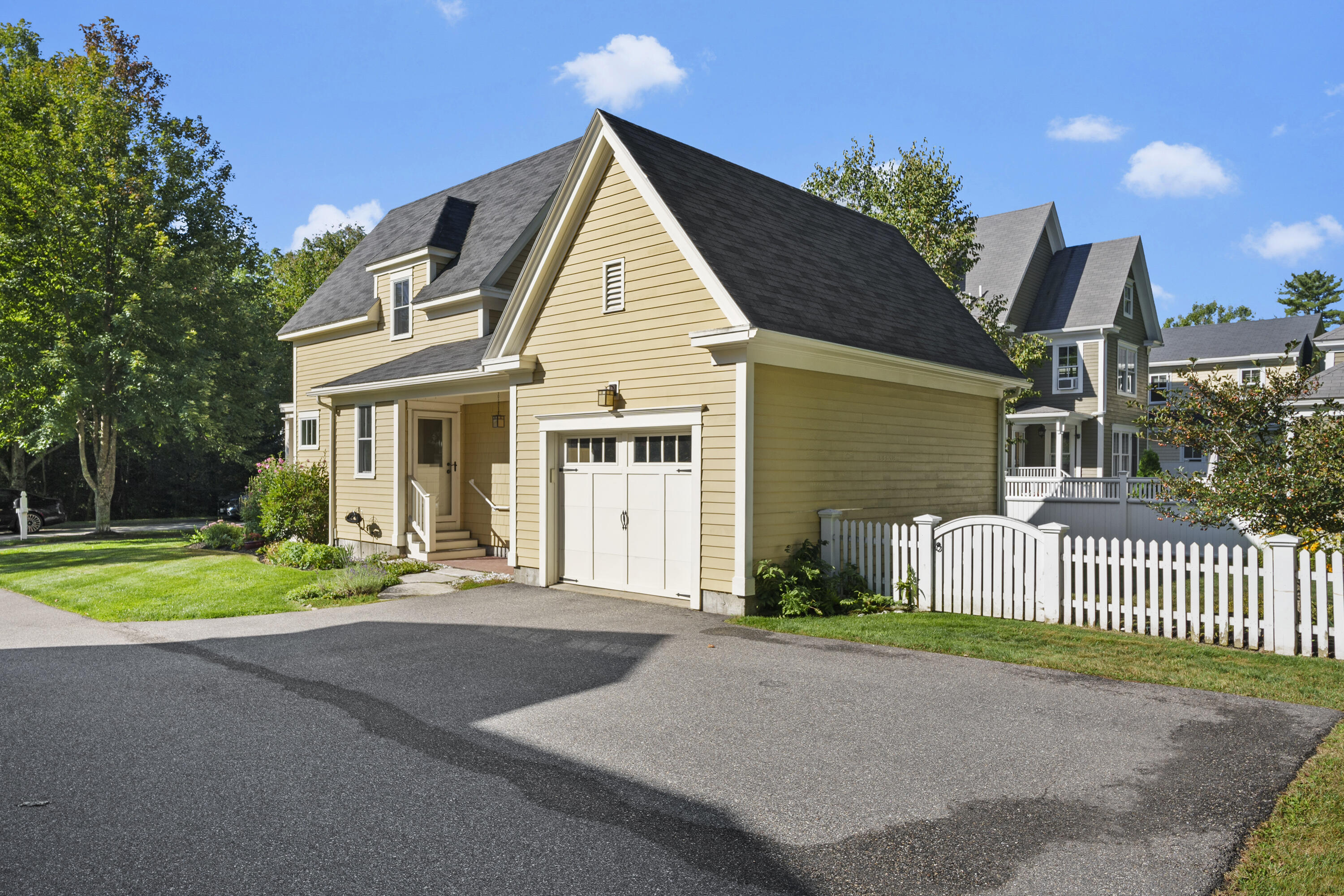 8 Ballantyne Drive