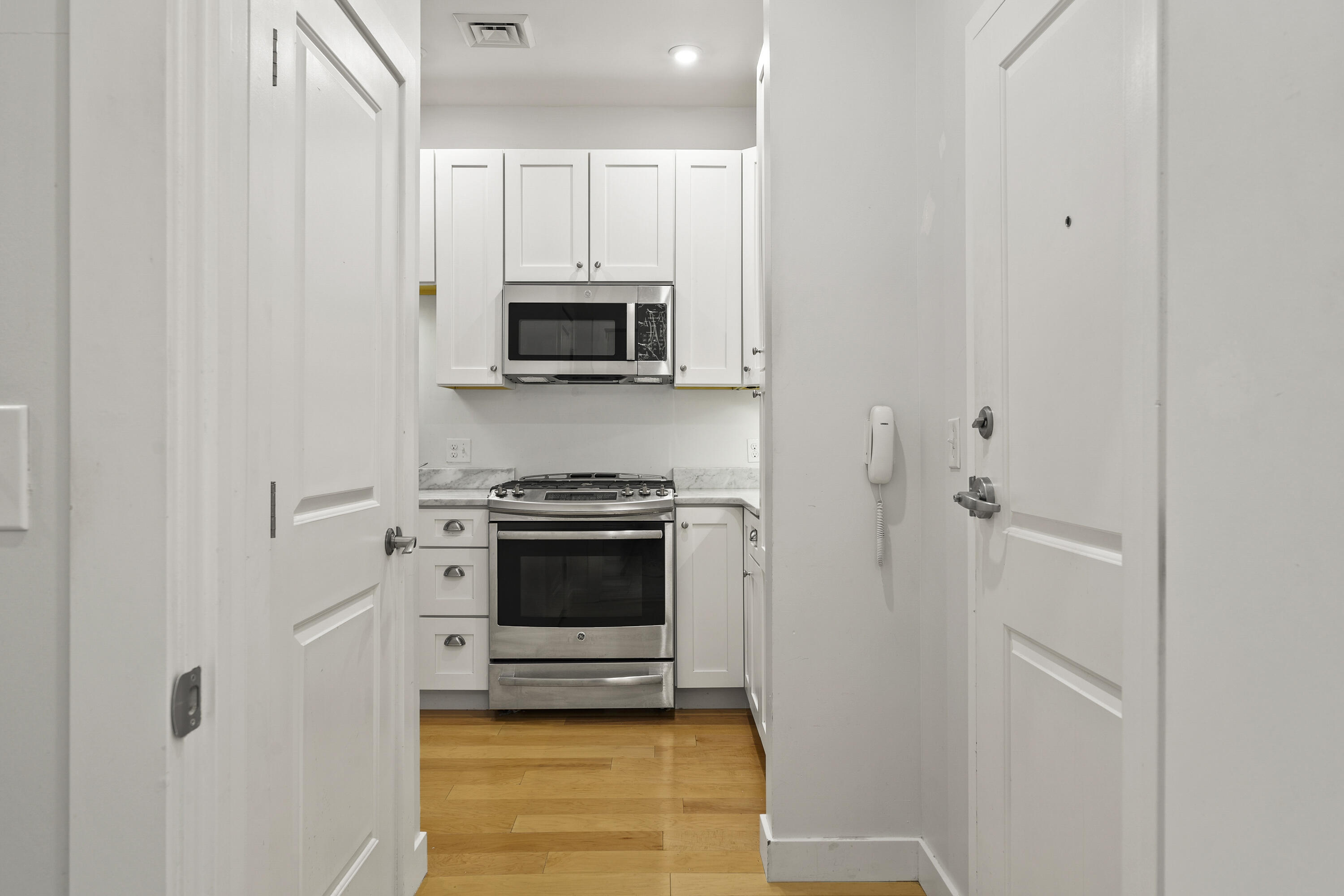 15 Middle Street 205