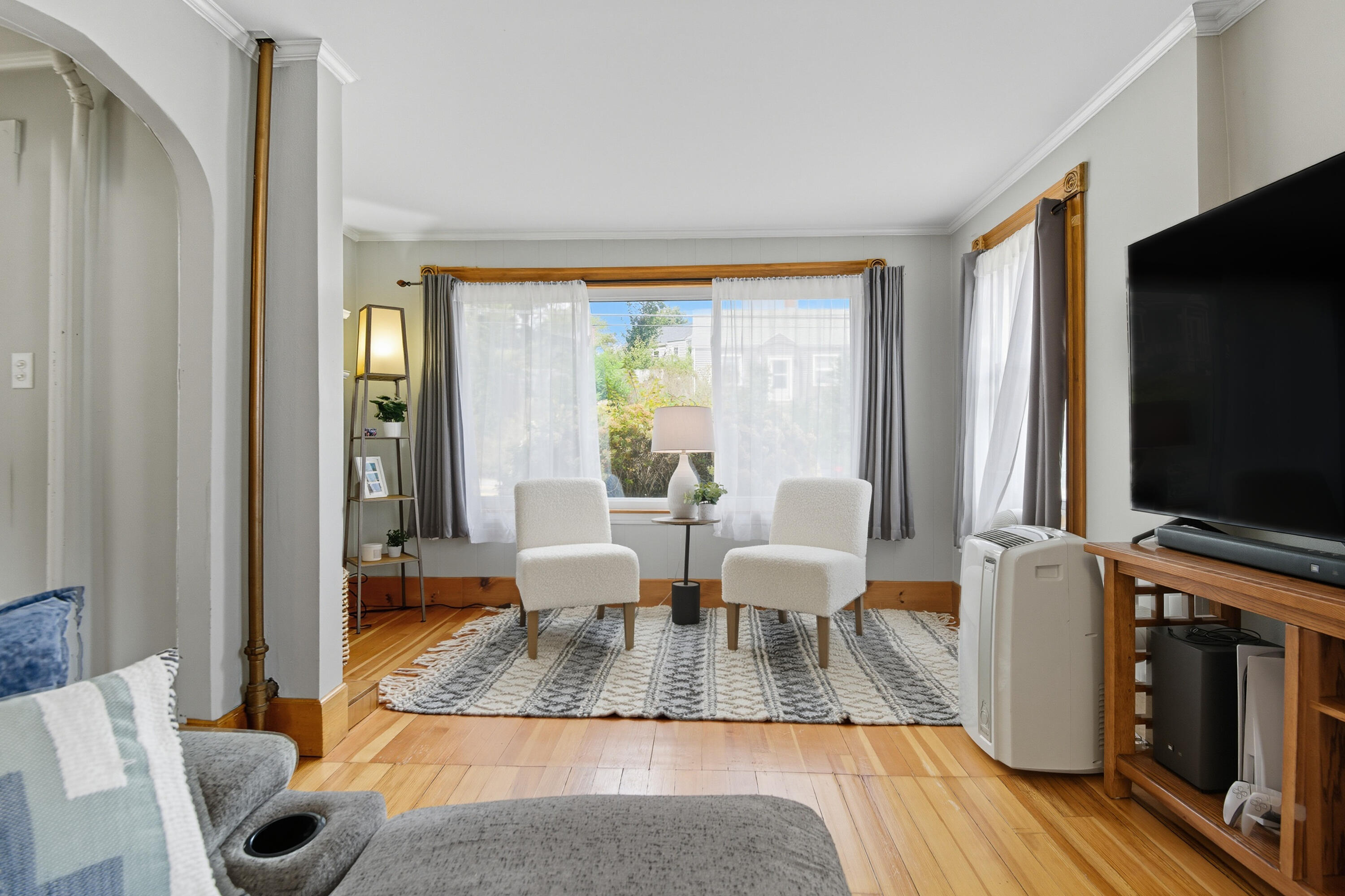 1226 Broadway