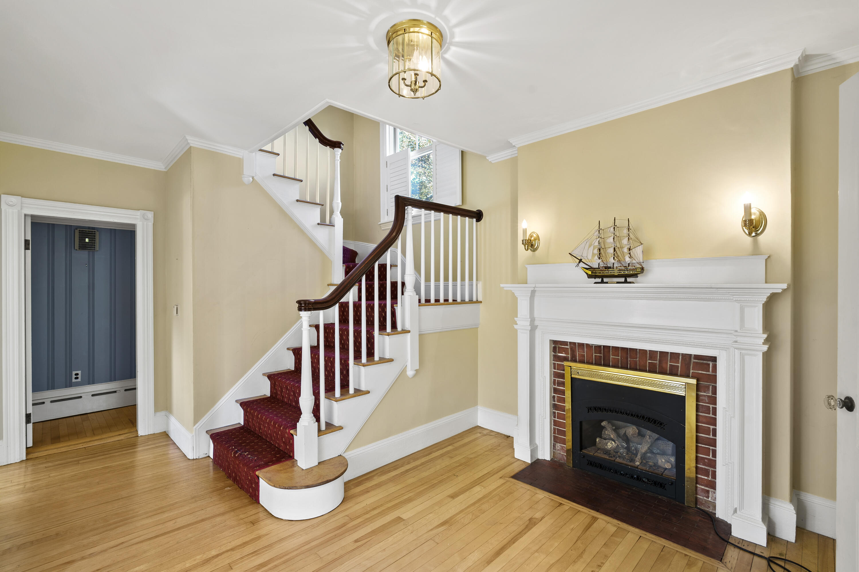 7 Mountain View Road