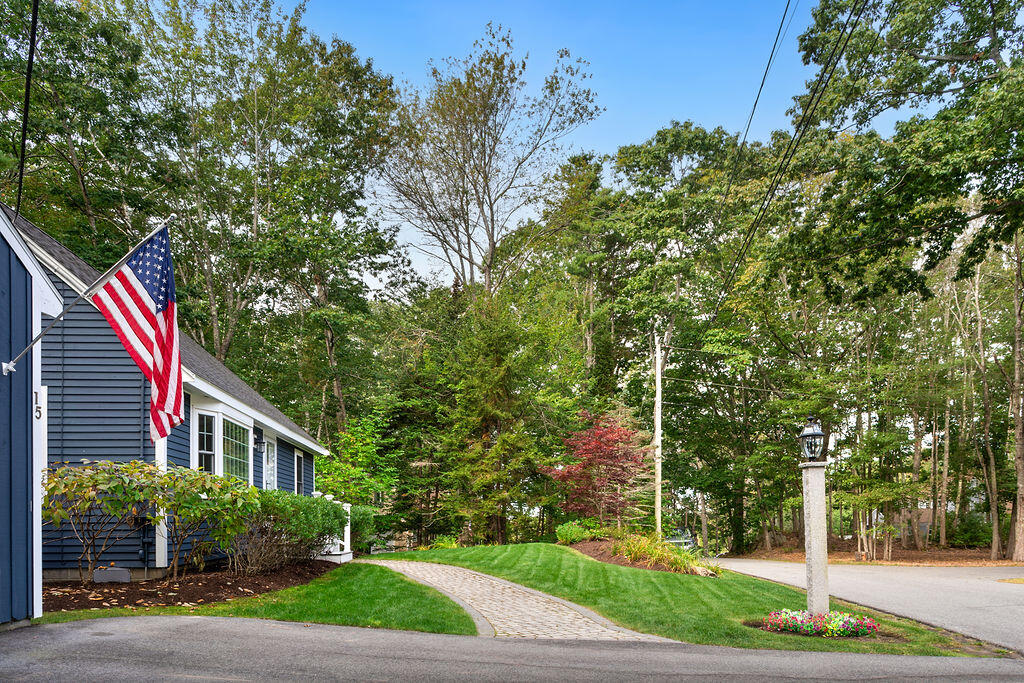 15 Magnolia Drive