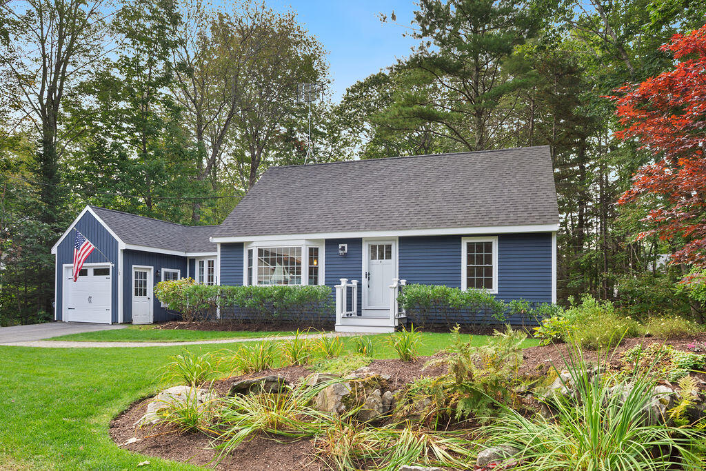 15 Magnolia Drive