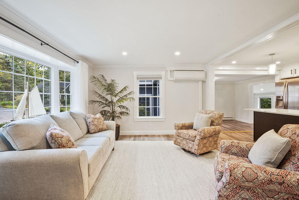 15 Magnolia Drive