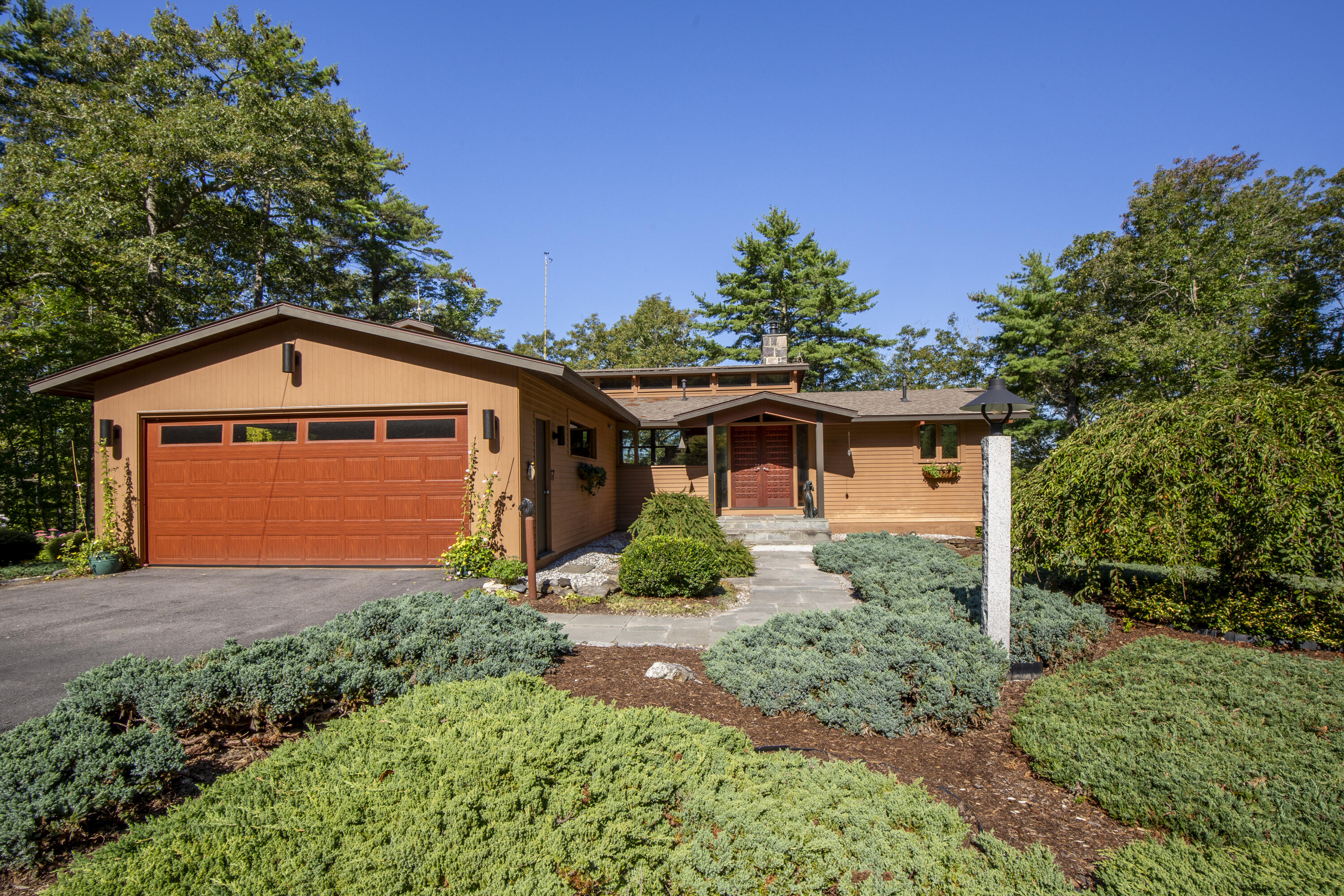 71 Hunters Landing Road
