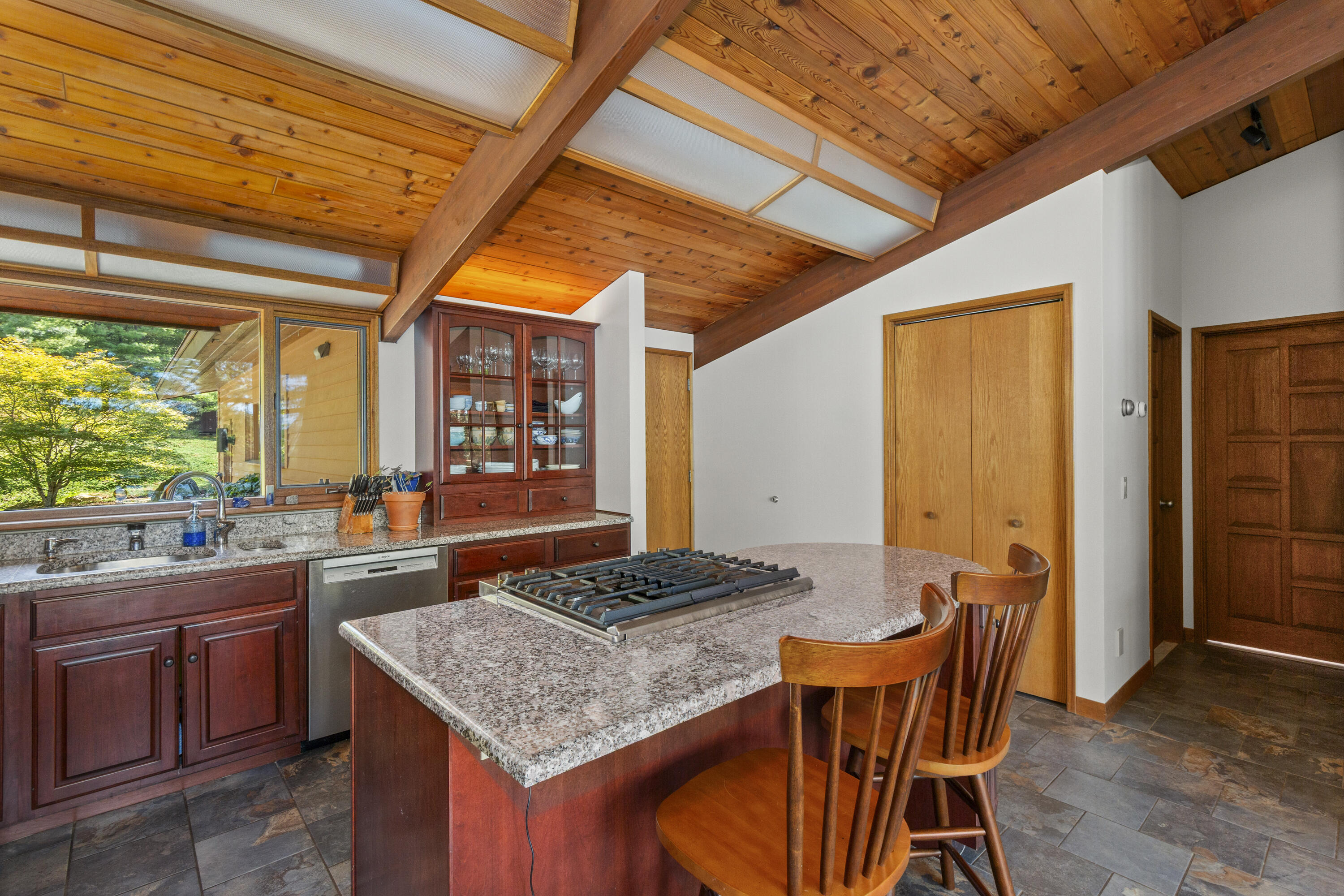 71 Hunters Landing Road