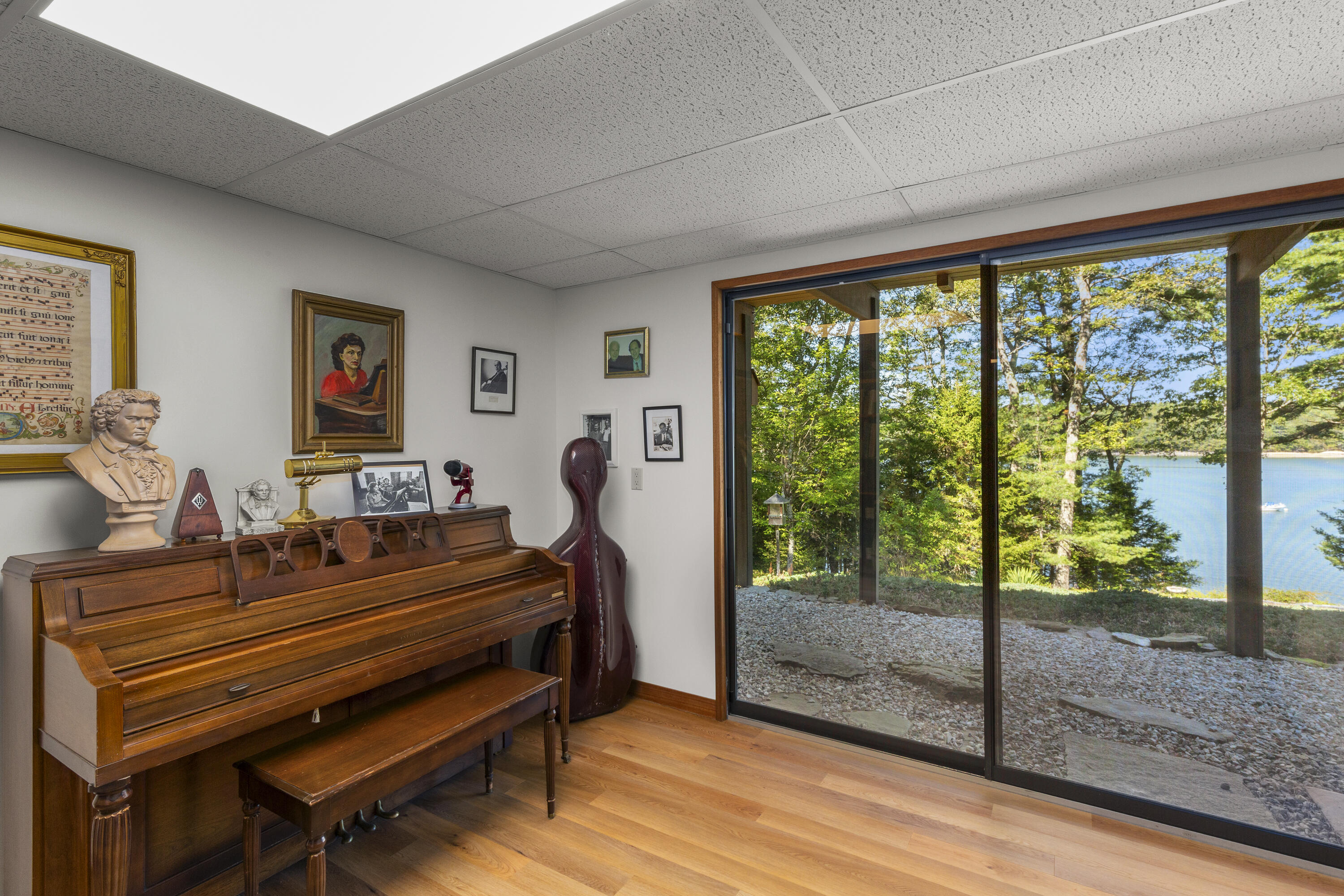 71 Hunters Landing Road