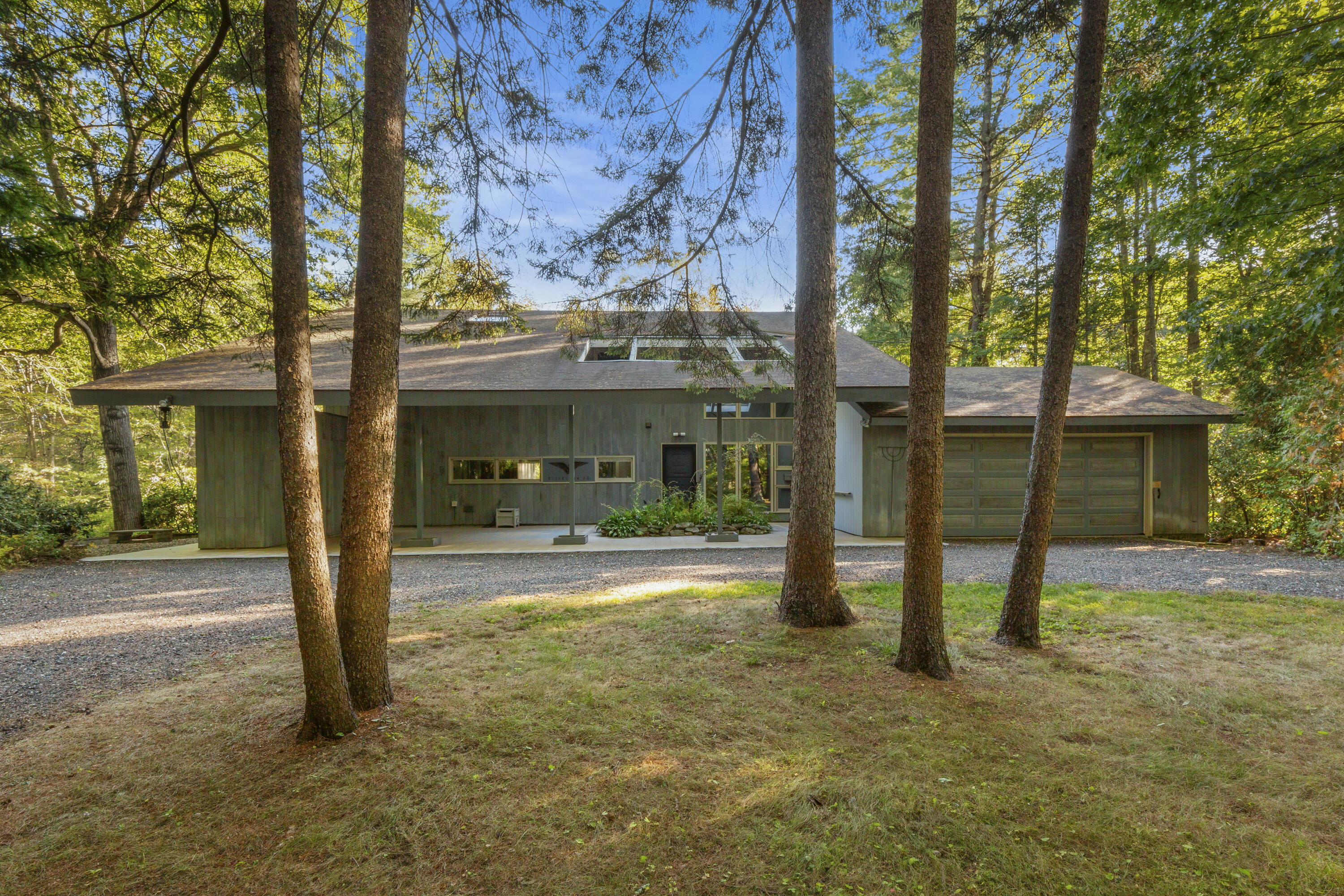6 Breckan Road