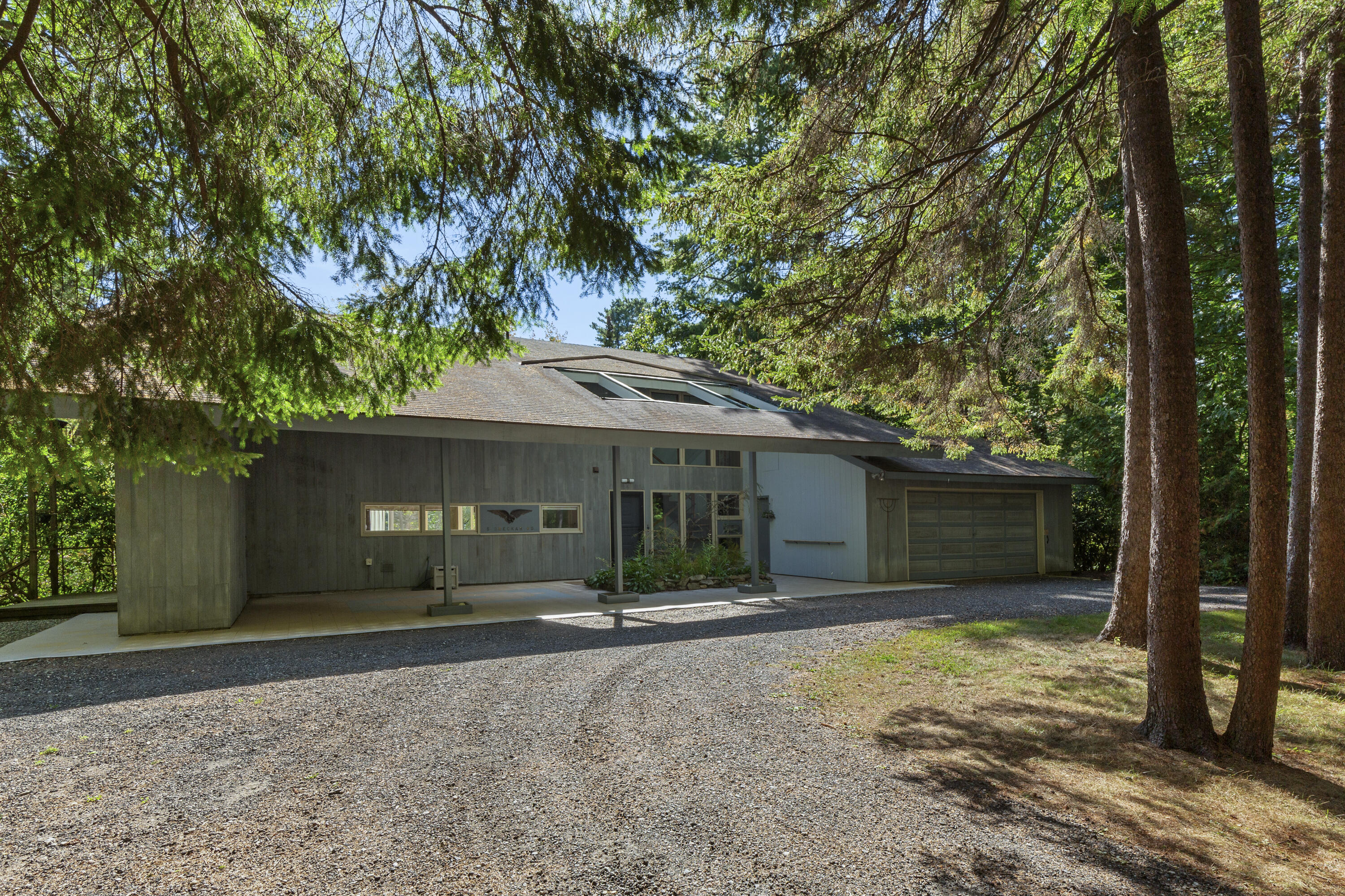 6 Breckan Road
